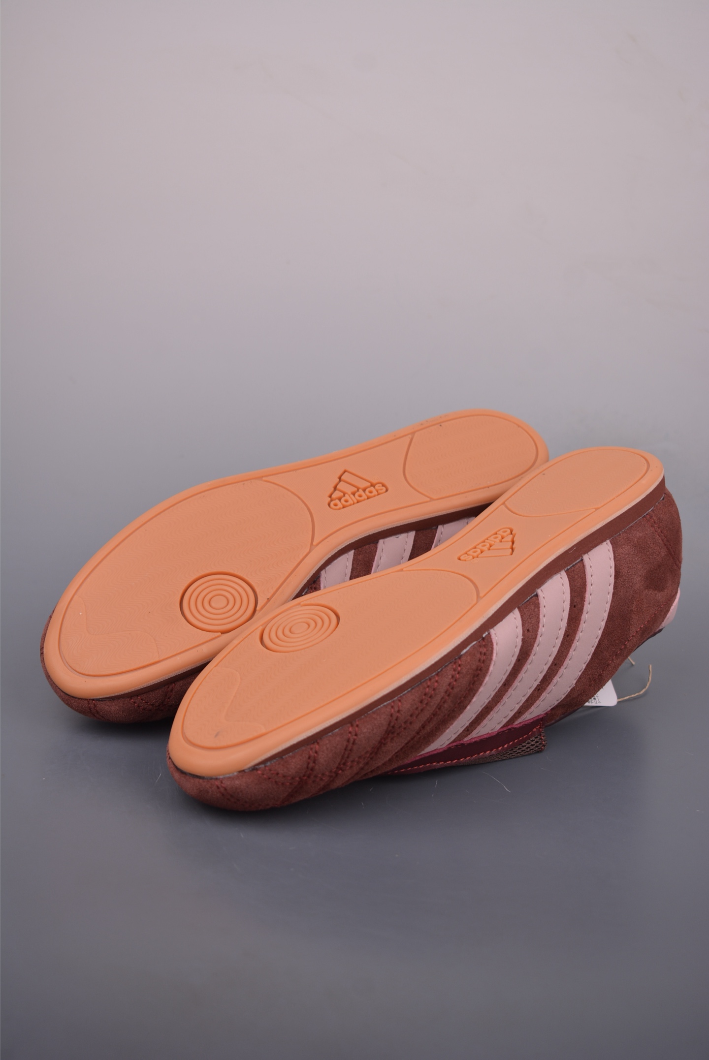 Adidas Originals Taekwondo Low Slip-On Sneakers - Classic Retro Design 4 i1760862473758 6593 0 2