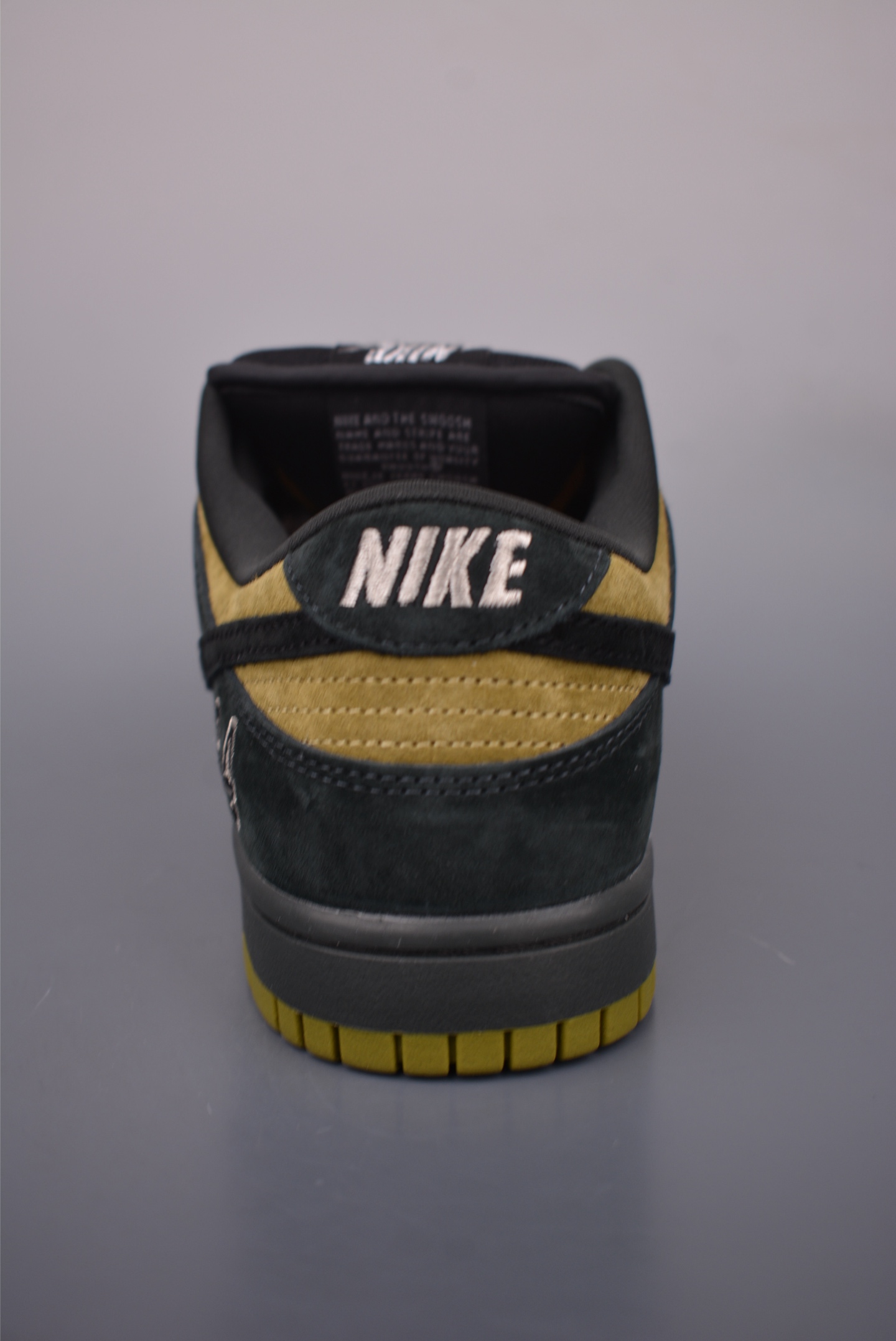 Nike SB Dunk Low '94 Supreme' Black/Gold Sneakers Size 40-47.5 HQ8487 4 i1760863962645 3397 0 3