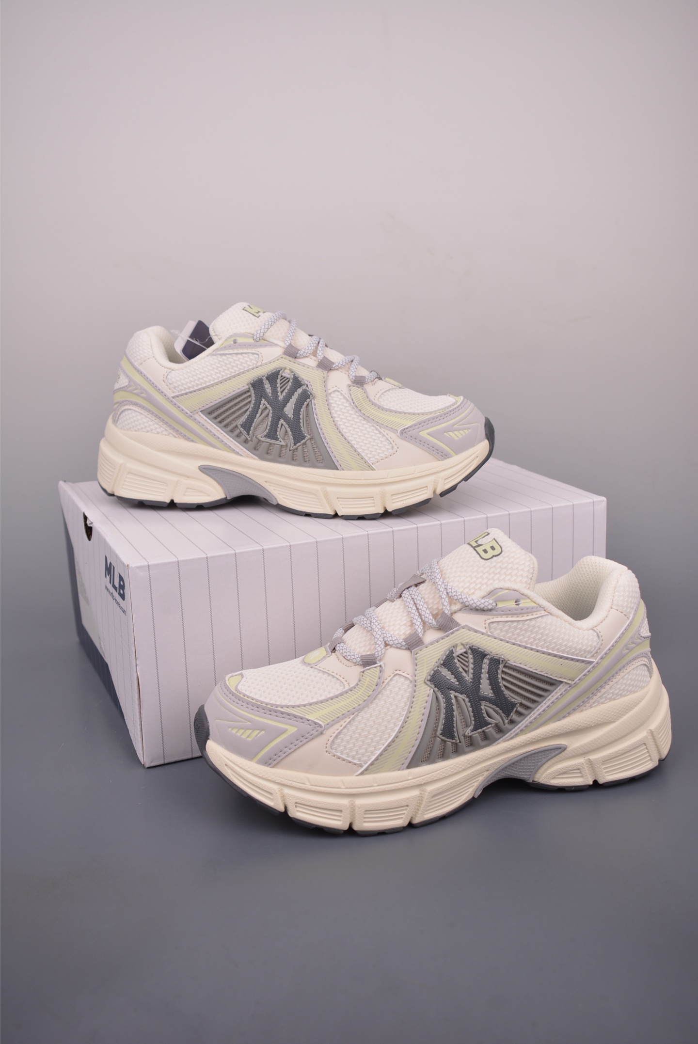 MLB TROPHY RUNNER NB 纽约洋基队 潮流时尚厚底运动鞋 3ARNR045N-High Quatity Cheap Brand wholesale wholesaler seller Clothes Bags handbags Sneakers Top Fashion Clothing Shoes from China Factory Chinese suppliers best Quality Beautiful Price MLB TROPHY RUNNER NB 纽约洋基队 潮流时尚厚底运动鞋 3ARNR045N