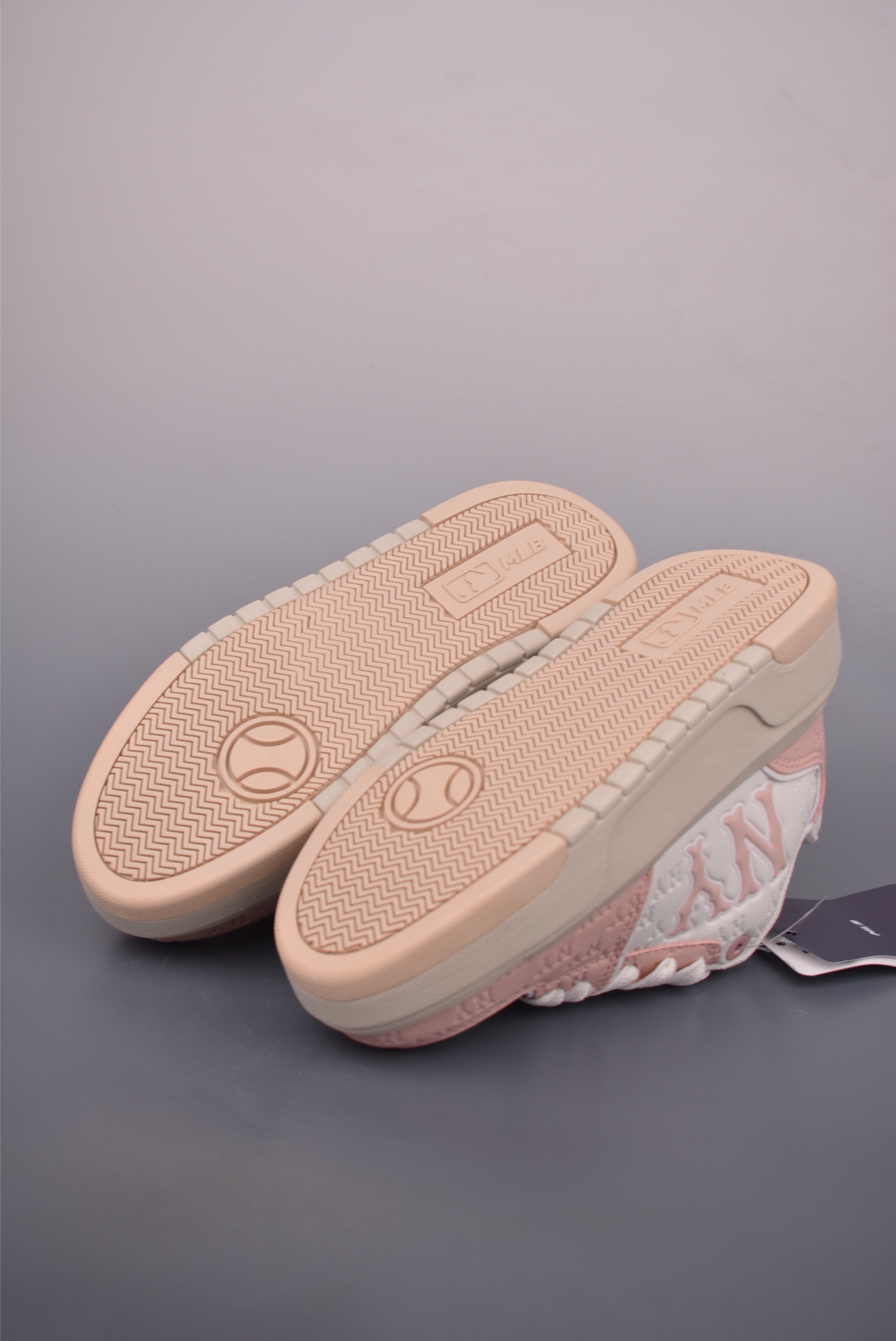 MLB Chunky Liner Embo Monogram Cooperstown Fashion Platform Sneakers 4 i1760918550013 2950 0 2
