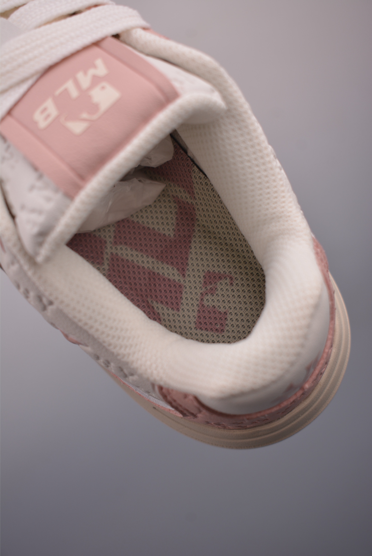MLB Chunky Liner Embo Monogram Cooperstown Fashion Platform Sneakers 10 i1760918553293 463 0 8