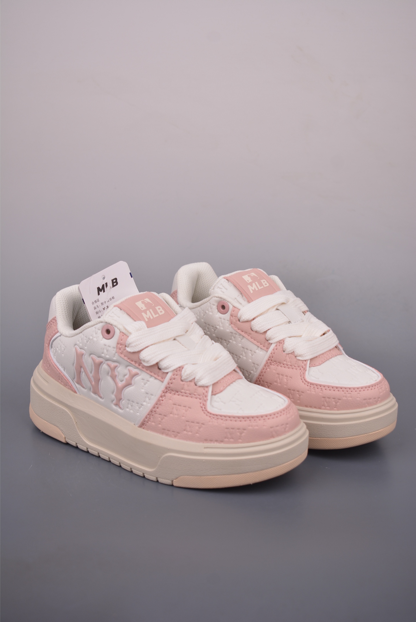 MLB Chunky Liner Embo Monogram Cooperstown Fashion Platform Sneakers 2 i1760918553316 852 0 0