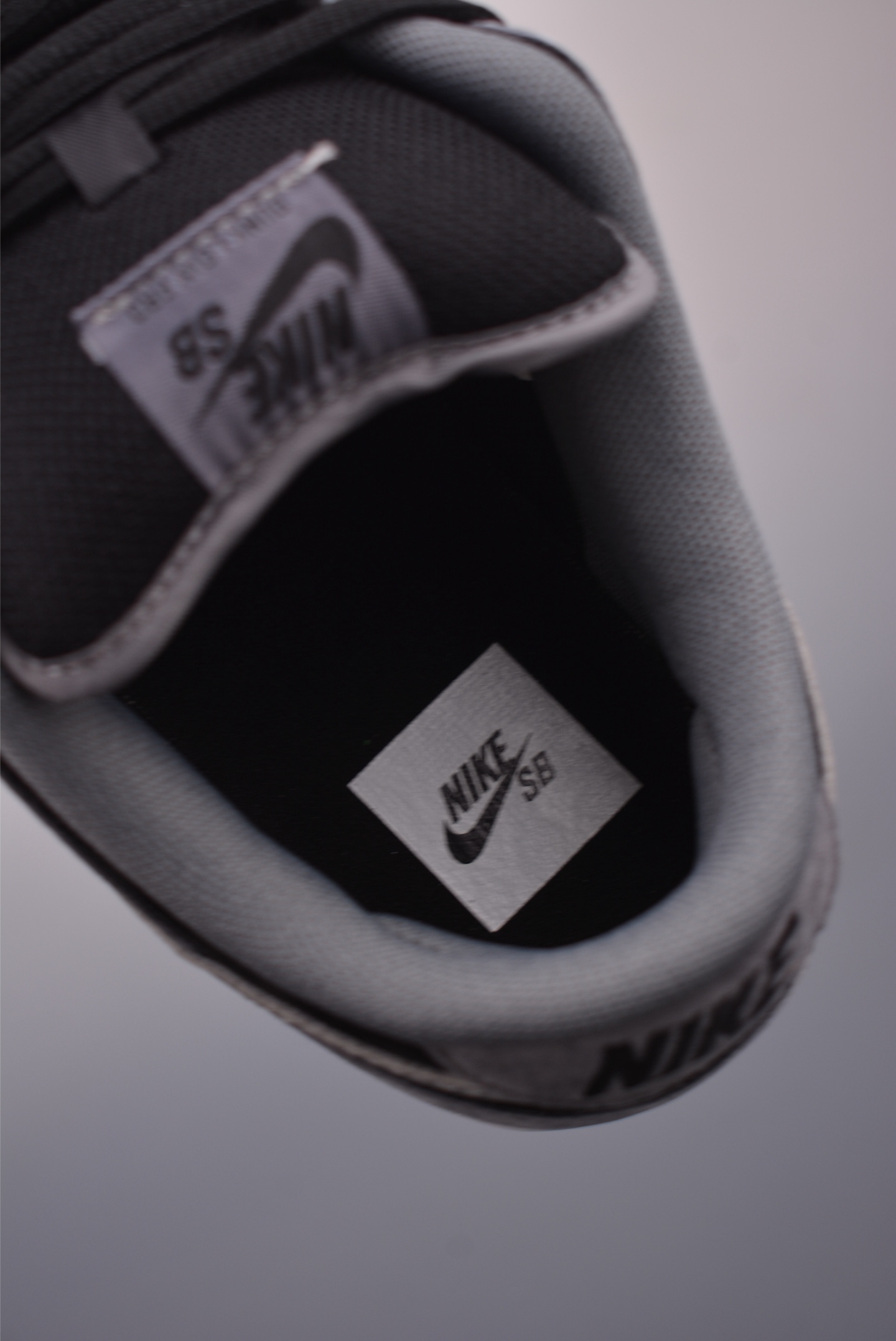 Nike SB Dunk Low Grey Black Skateboarding Shoes HF3063-001 9 i1760946979034 8538 0 8