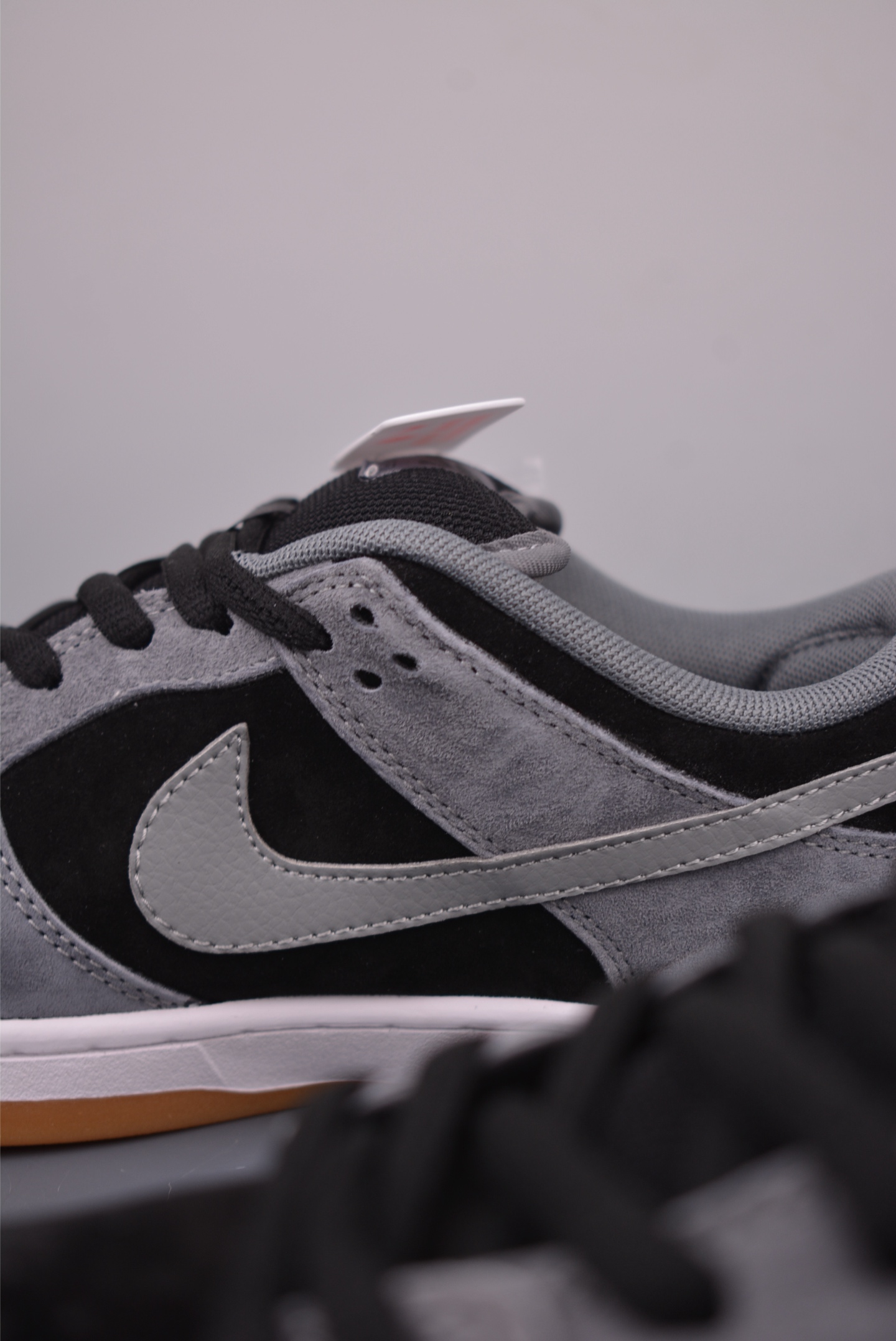 Nike SB Dunk Low Grey Black Skateboarding Shoes HF3063-001 8 i1760946979073 92 0 7