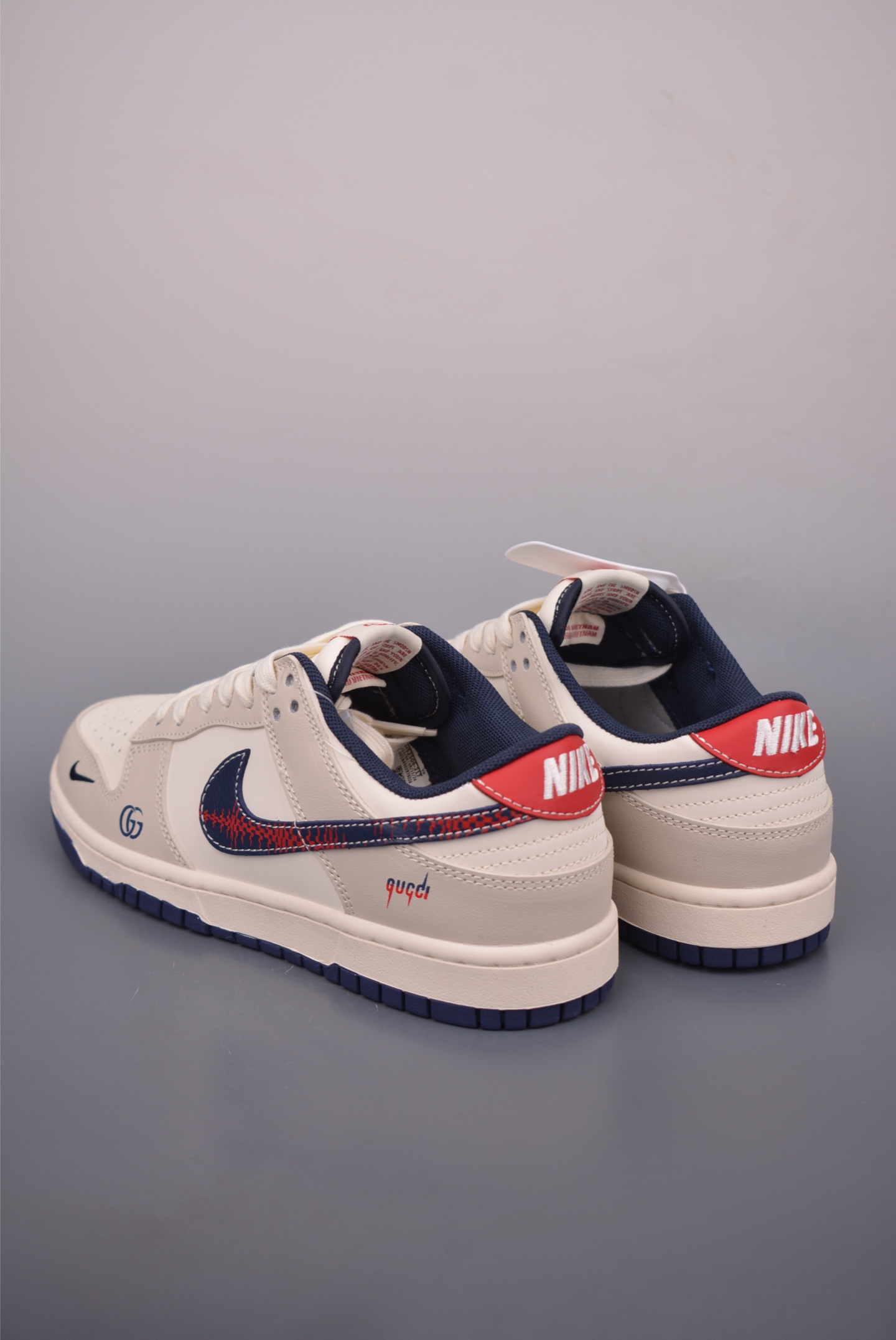 Nike SB Dunk Low Gucci: Premium Quality, Original Materials, and Unique Design 3 i1760947065122 149 0 1