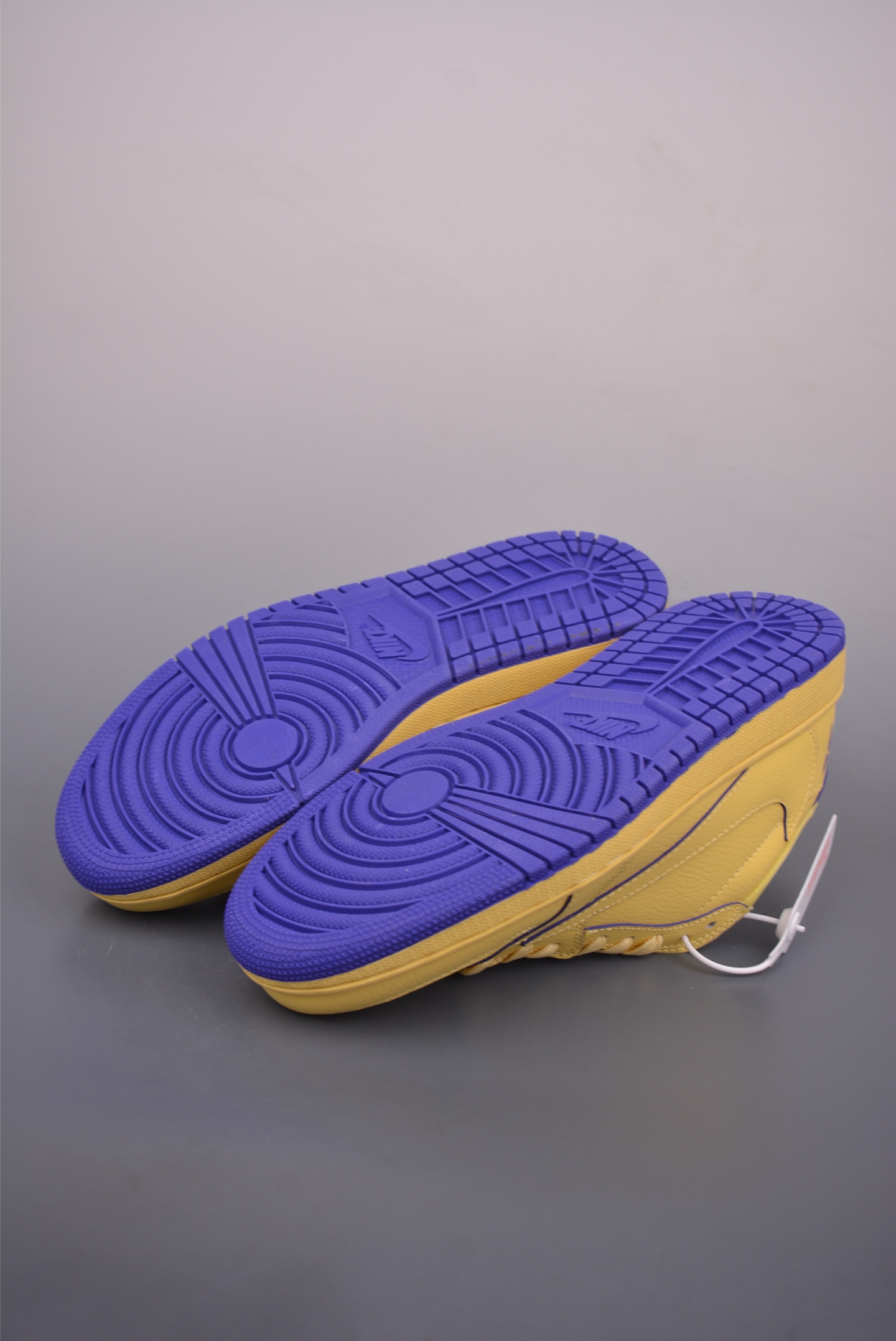 Fragment x Travis Scott x Kobe Air Jordan 1 Low Collab Sneakers 3 i1760947364517 5211 0 2