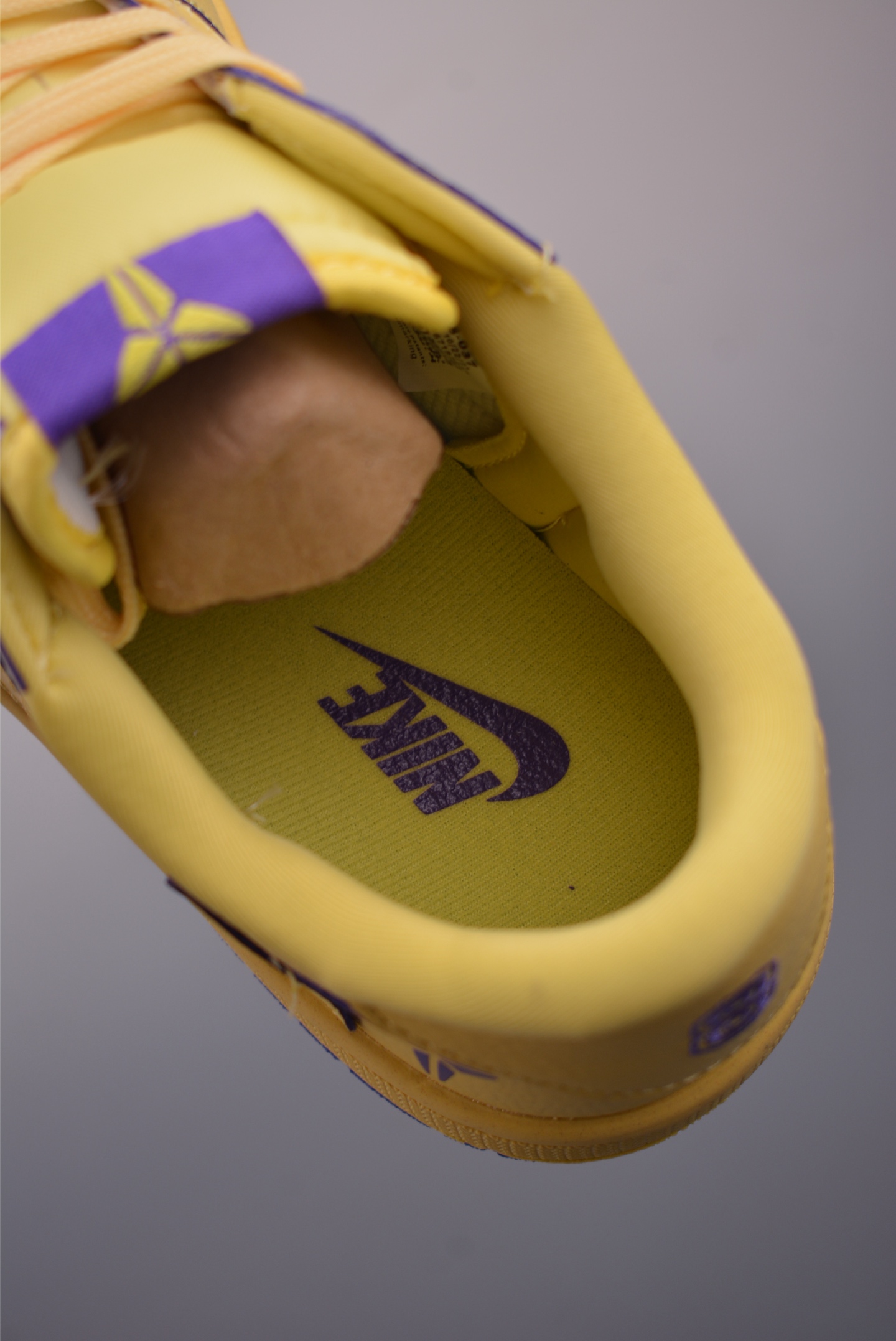 Fragment x Travis Scott x Kobe Air Jordan 1 Low Collab Sneakers 9 i1760947364524 3146 0 8