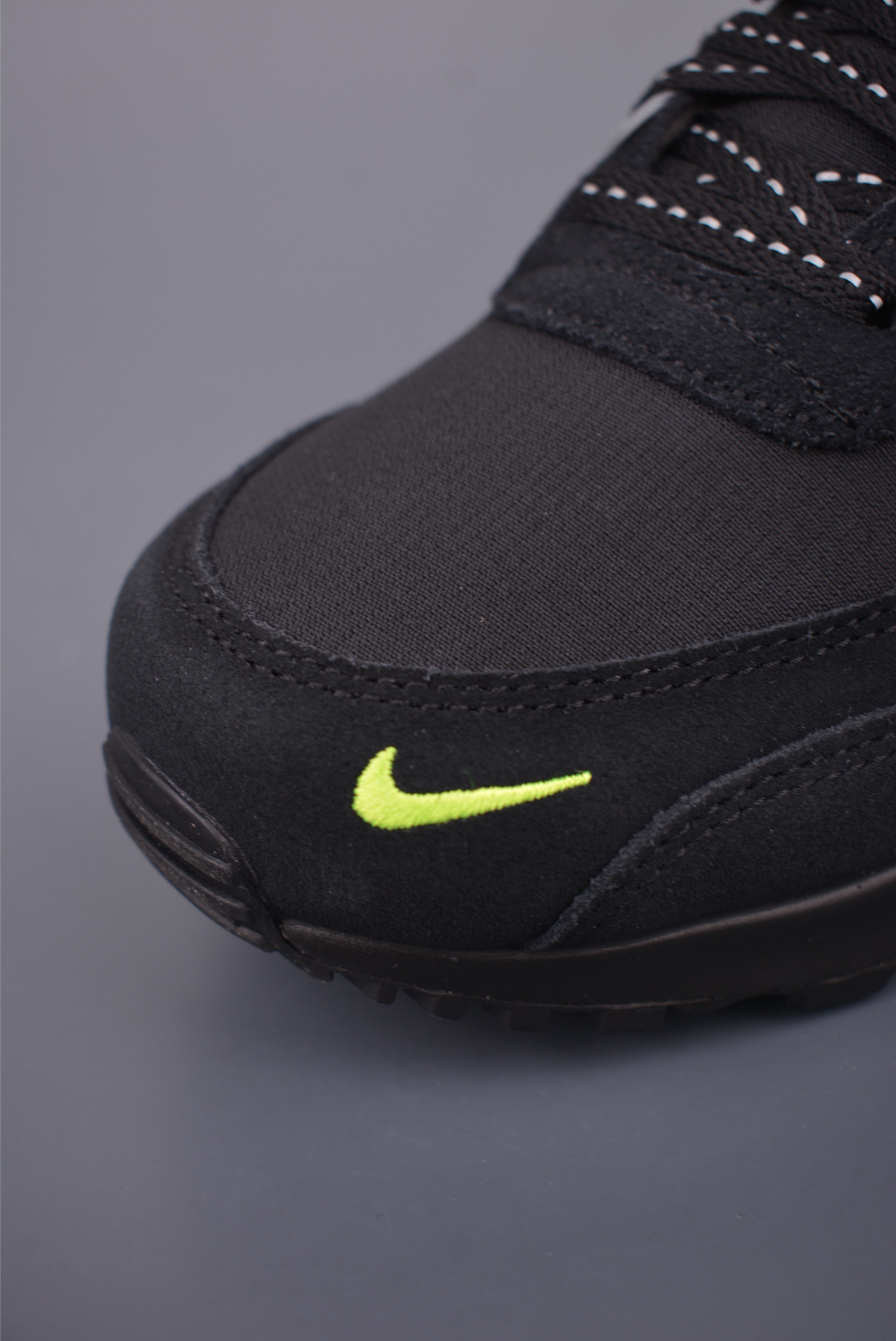 Nike Air Max 1 Black/Volt Retro Sneakers - Comfortable & Stylish Shoes 6 i1760948379622 8031 0 5