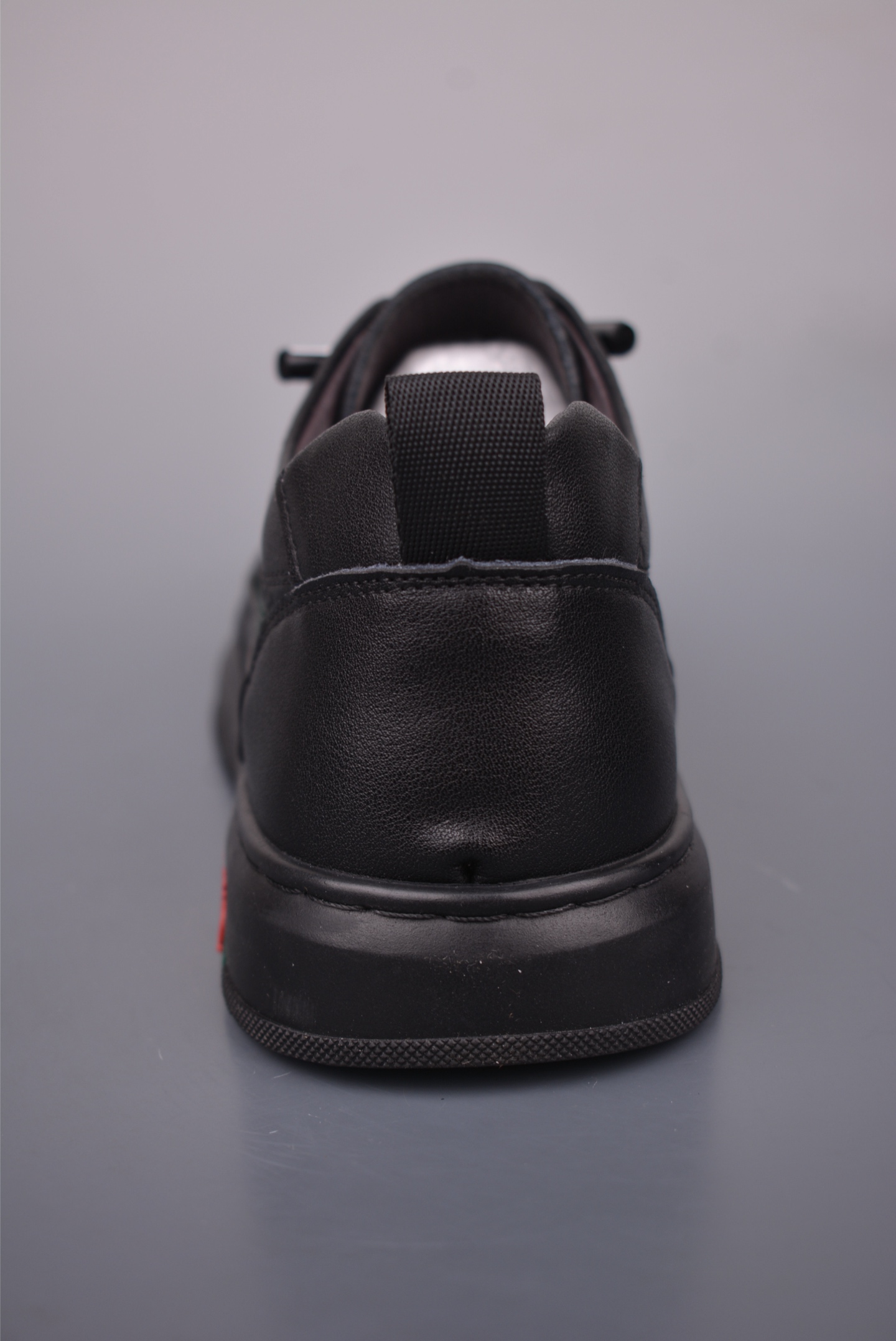 Gucci Men's Black Leather Sneakers with Geometric Pattern - Stylish & Comfortable 4 i1760948426525 5249 0 3