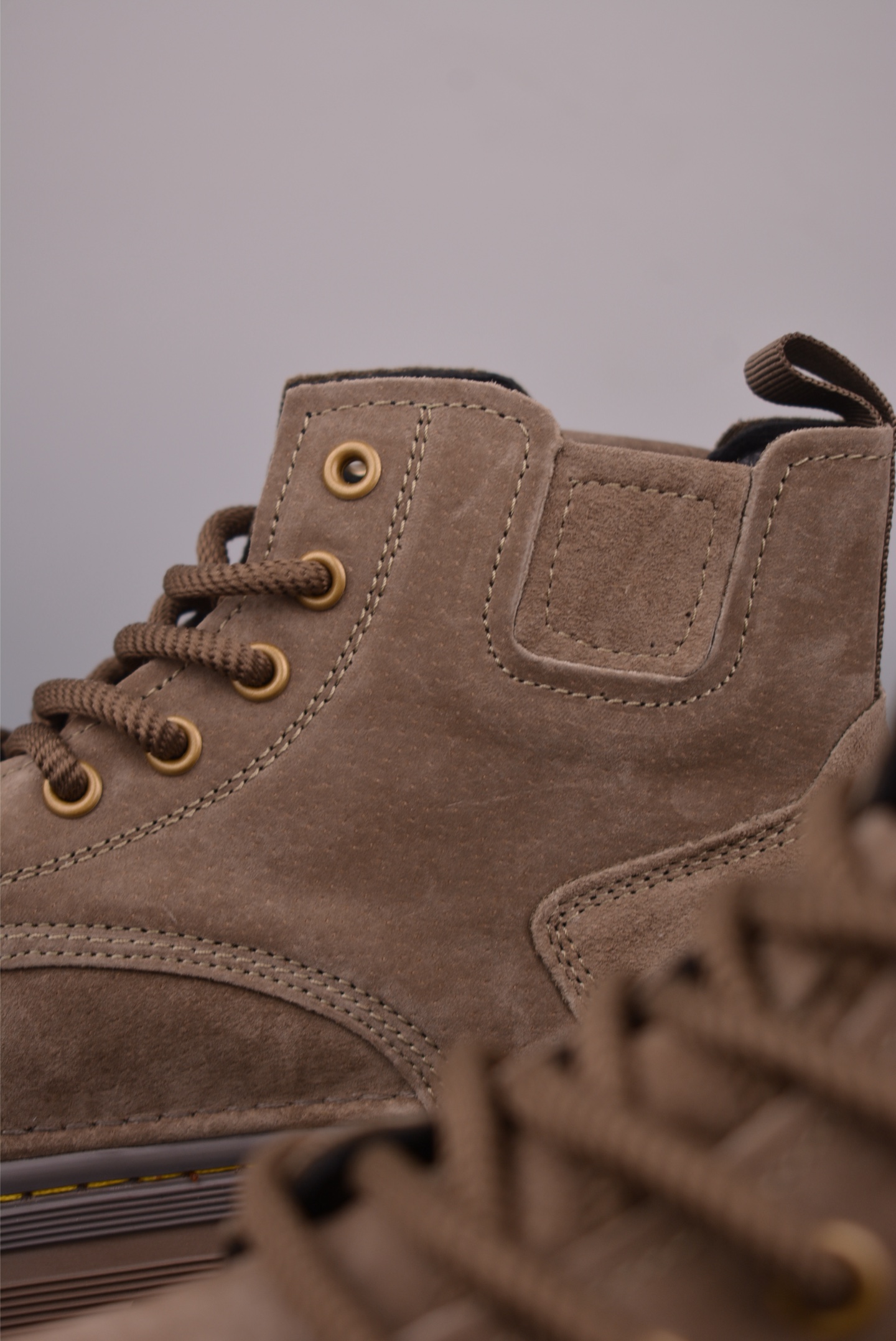 Timberland Men's Classic Mid-Cut Boots - Premium Leather, Durable & Comfortable 9 i1760948609253 9529 0 7