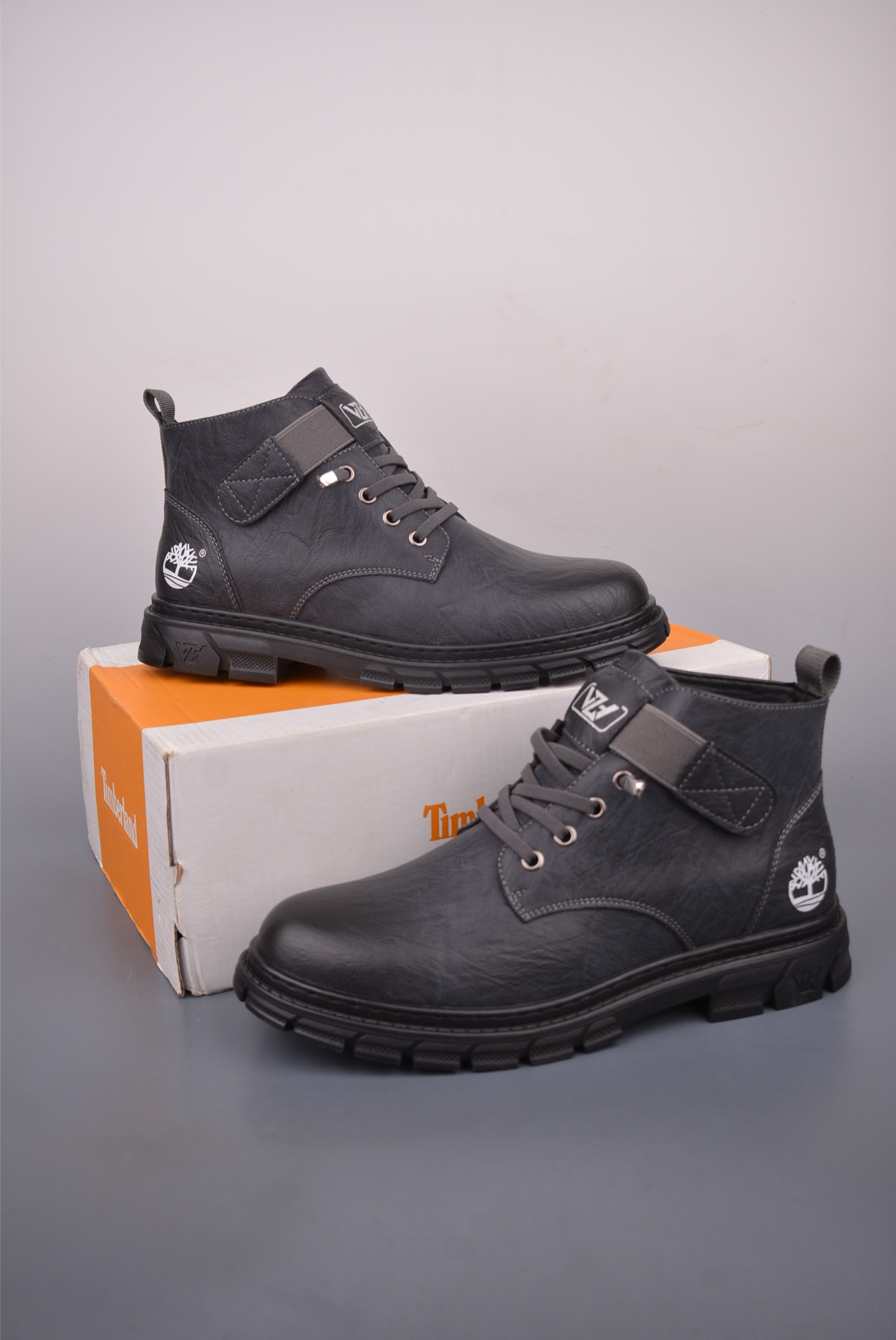 Timberland Men's Classic Mid-Top Boots - Premium Leather, Durable, and Stylish