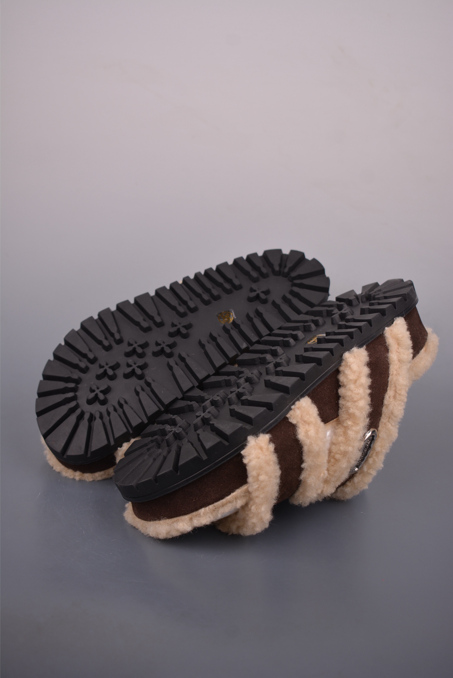 GG-CC GG-CC Chunky Low 厚底增高运动老爹鞋 G25Y9084B