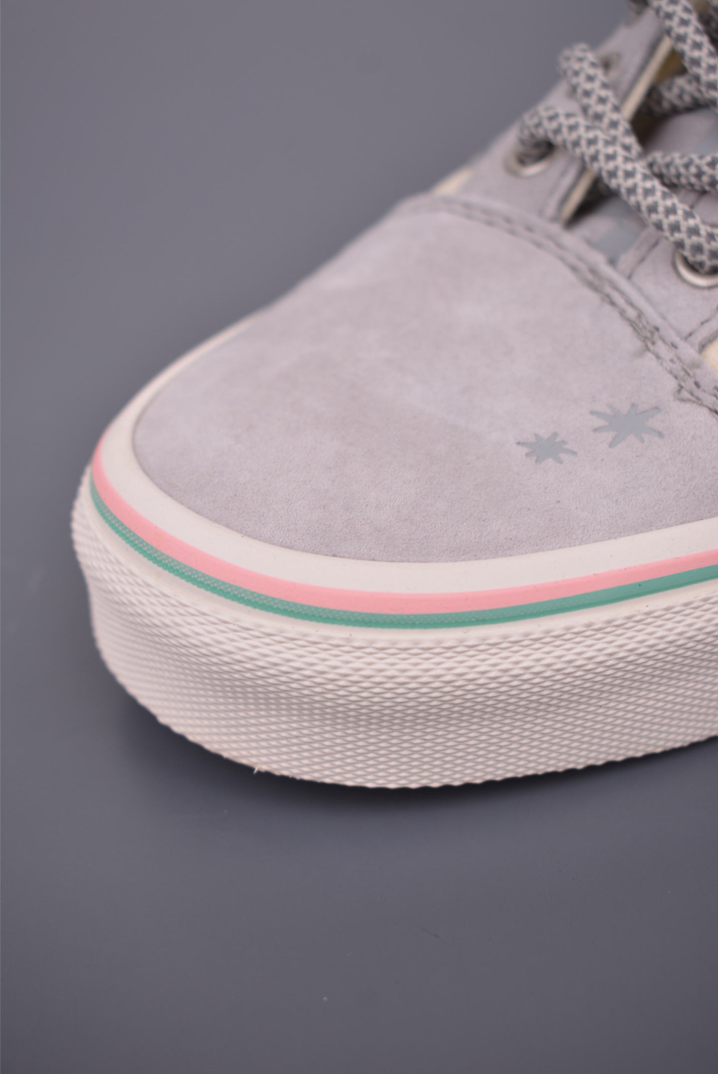 POP MART x Vans SPACE MOLLY Old Skool Low Top Sneakers 7 i1760954329867 3337 0 5