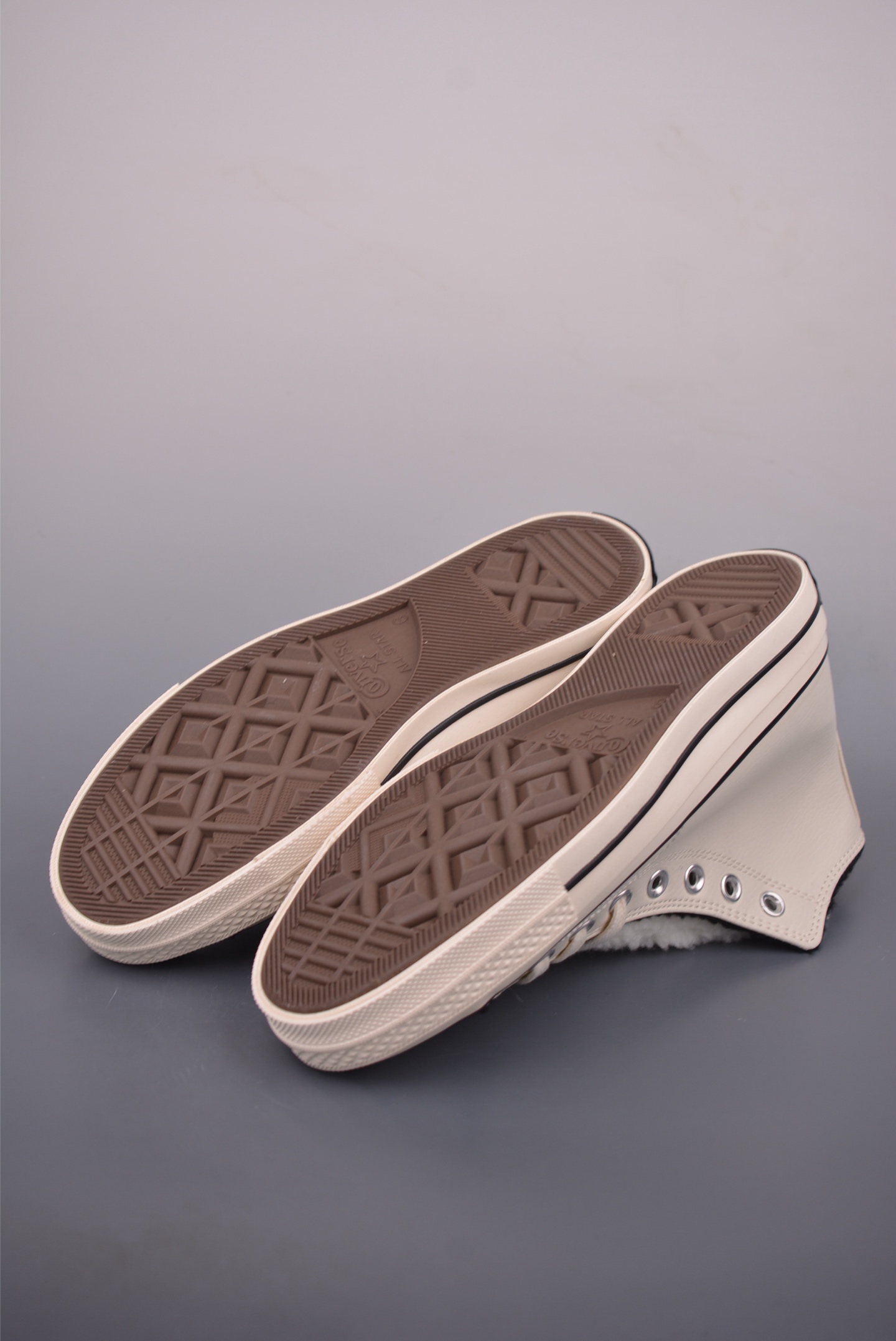 Converse Chuck 1970s Leather Shearling High Top Sneakers - Winter Warmth 3 i1761037955204 4324 0 2