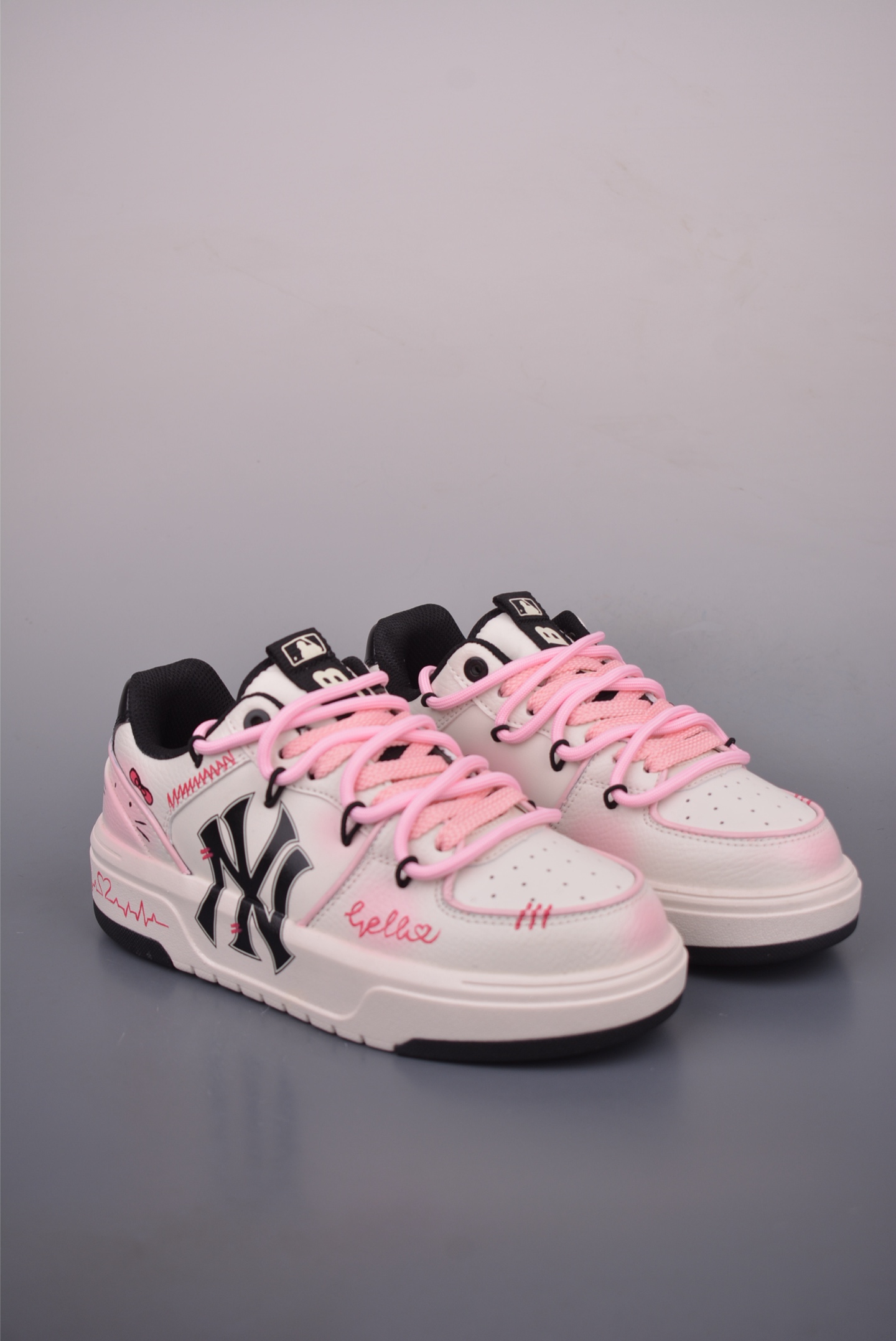 MLB NY Yankees Graffiti Chunky Sneakers Platform Height Increasing Shoes