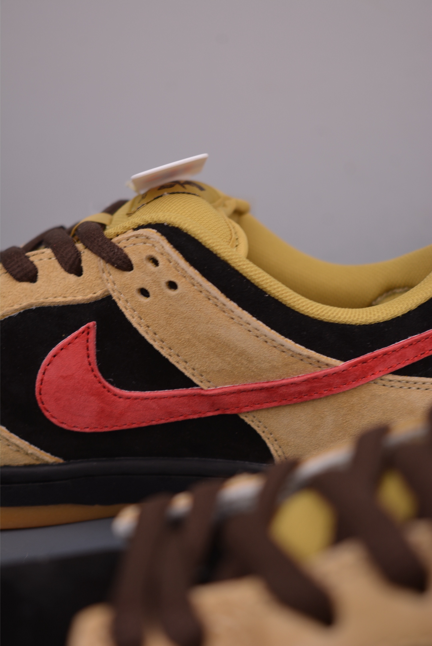 Nike SB Dunk Low Supreme Stars Black Mean Green DH3228-102 8 i1761041397613 2802 0 7