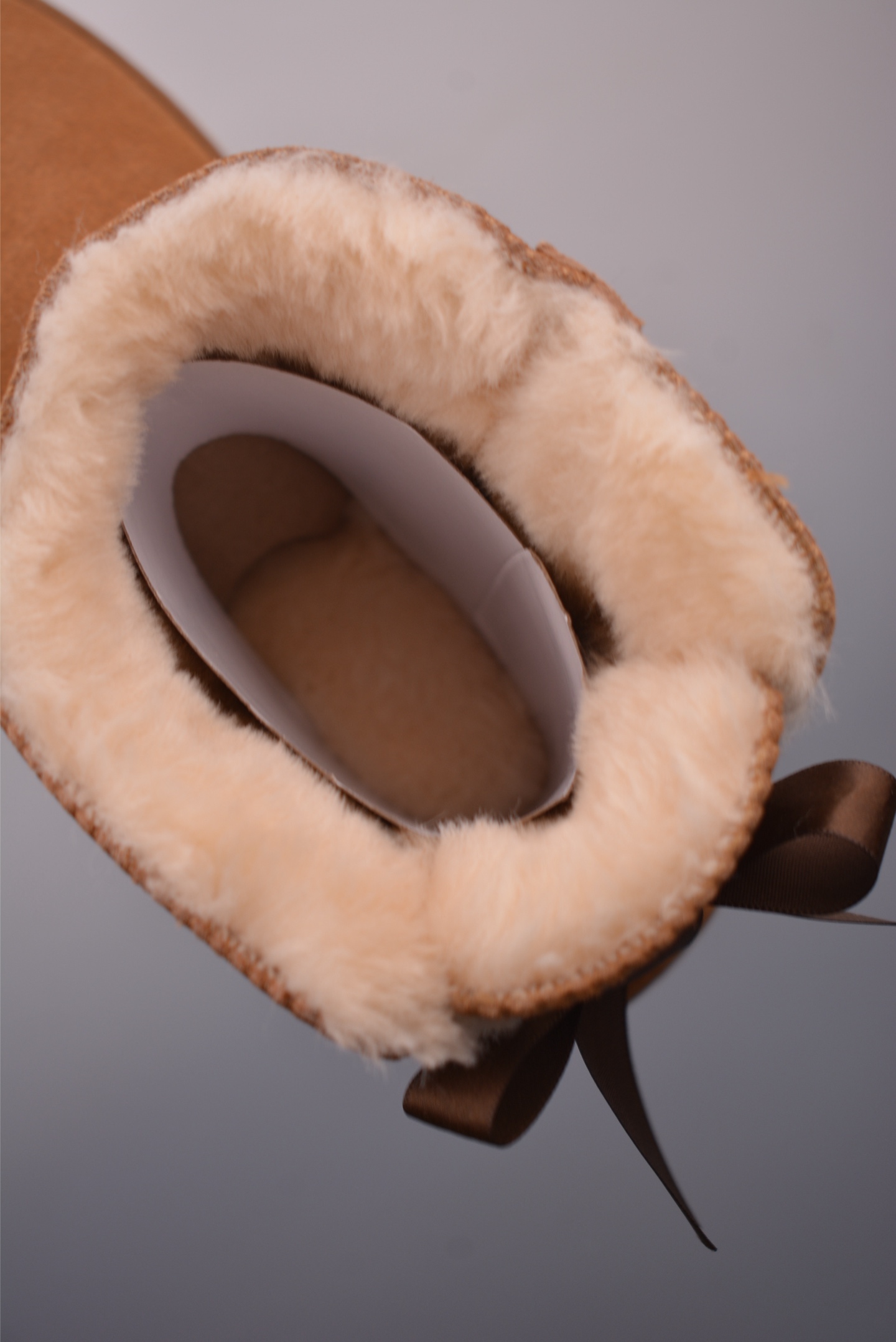 180 UGG WOMEN'S单丝带蝴蝶结 秋冬羊皮毛一体雪地靴 1016501