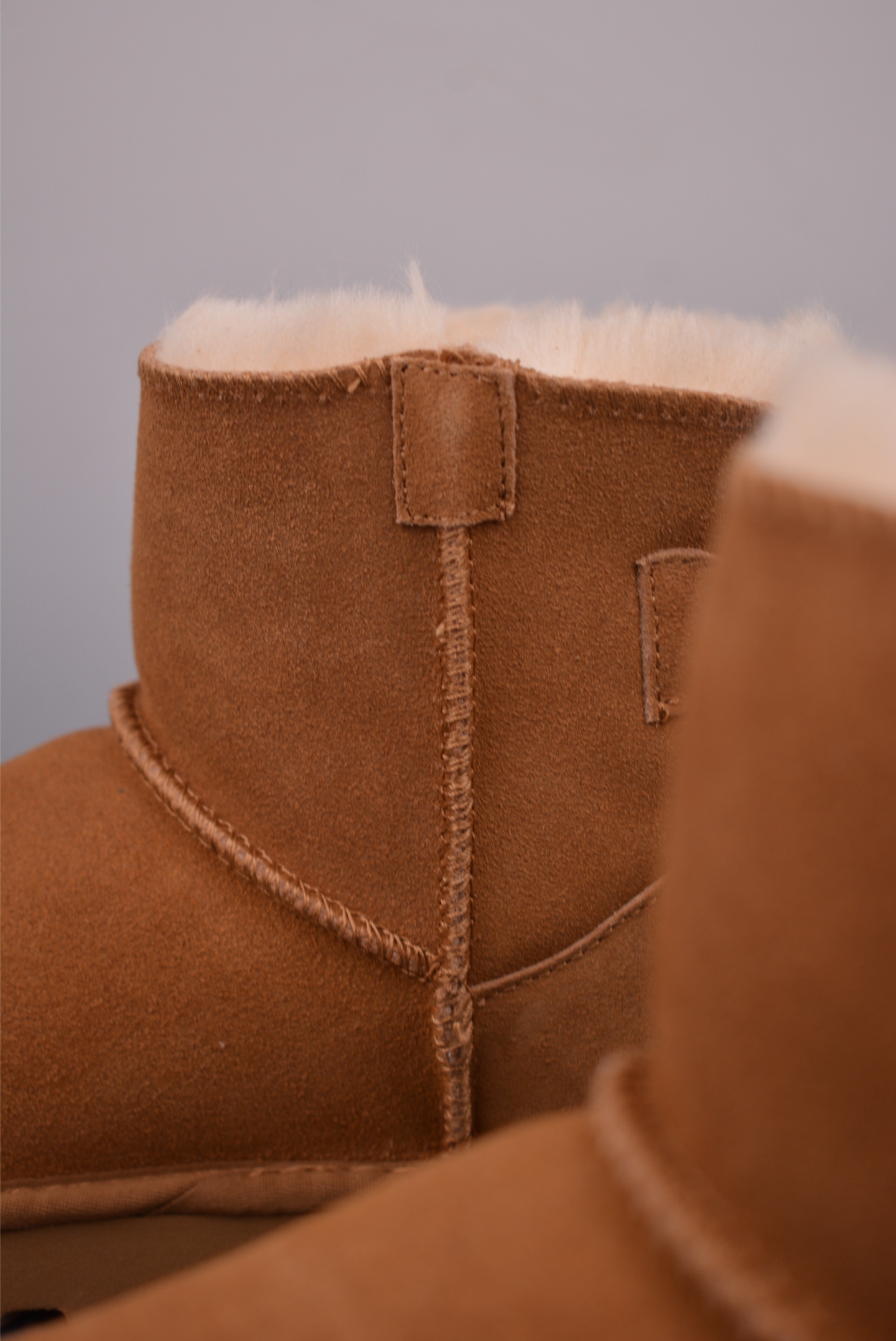 180 UGG WOMEN'S单丝带蝴蝶结 秋冬羊皮毛一体雪地靴 1016501