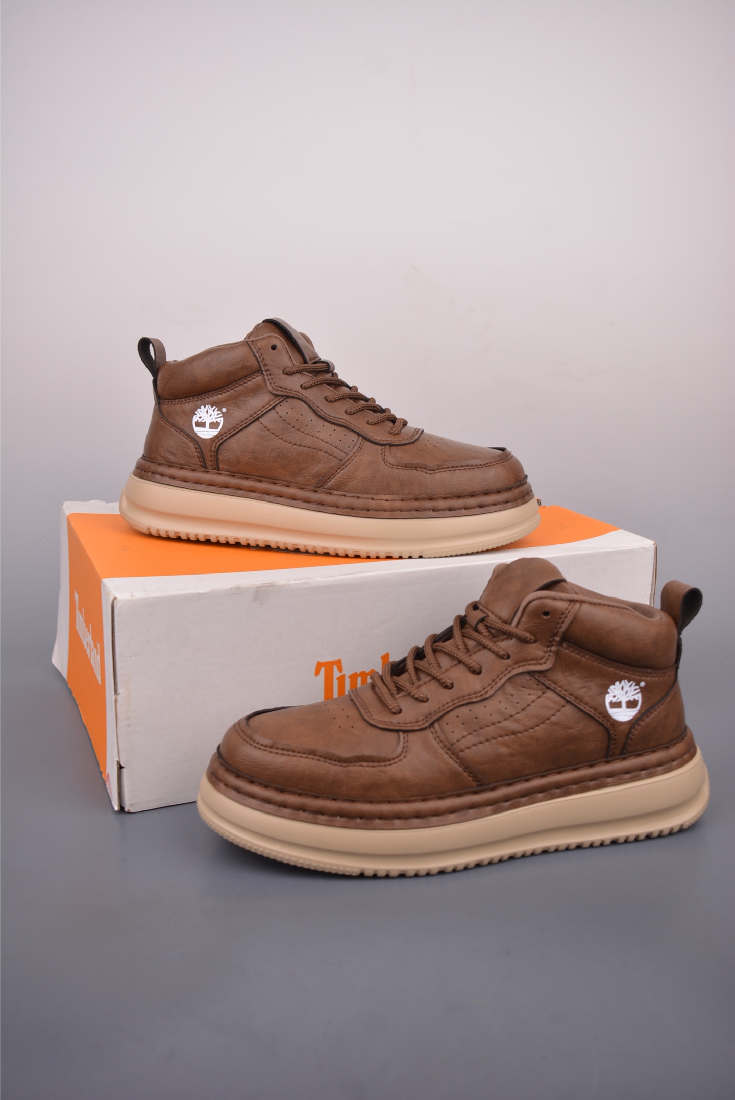 Timberland Classic Mid-Top Shoes, Brown Leather, Comfortable & Durable, Sizes 39-44