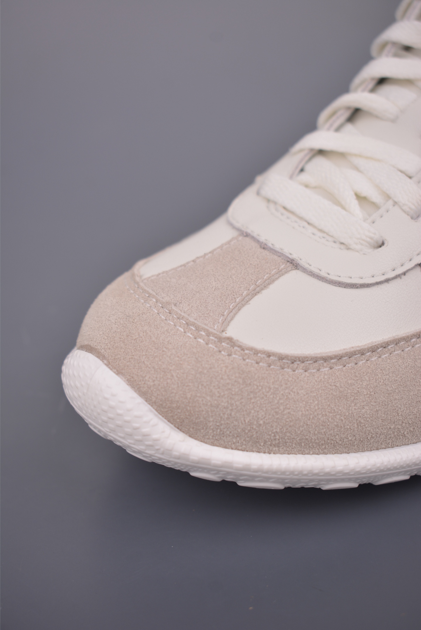 ECCO Women's Retro Street Style Sneakers - Classic, Versatile, and Comfortable 6 i1761046600654 635 0 5