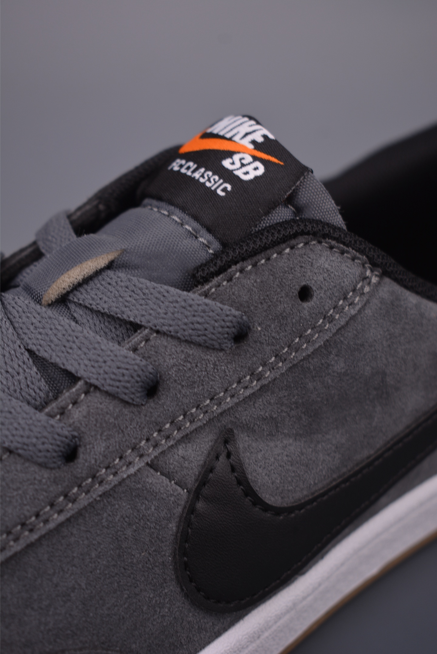 Nike SB FC Classic Suede Skate Shoes - Lightweight, Durable, and Comfortable 7 i1761084012940 9456 0 6