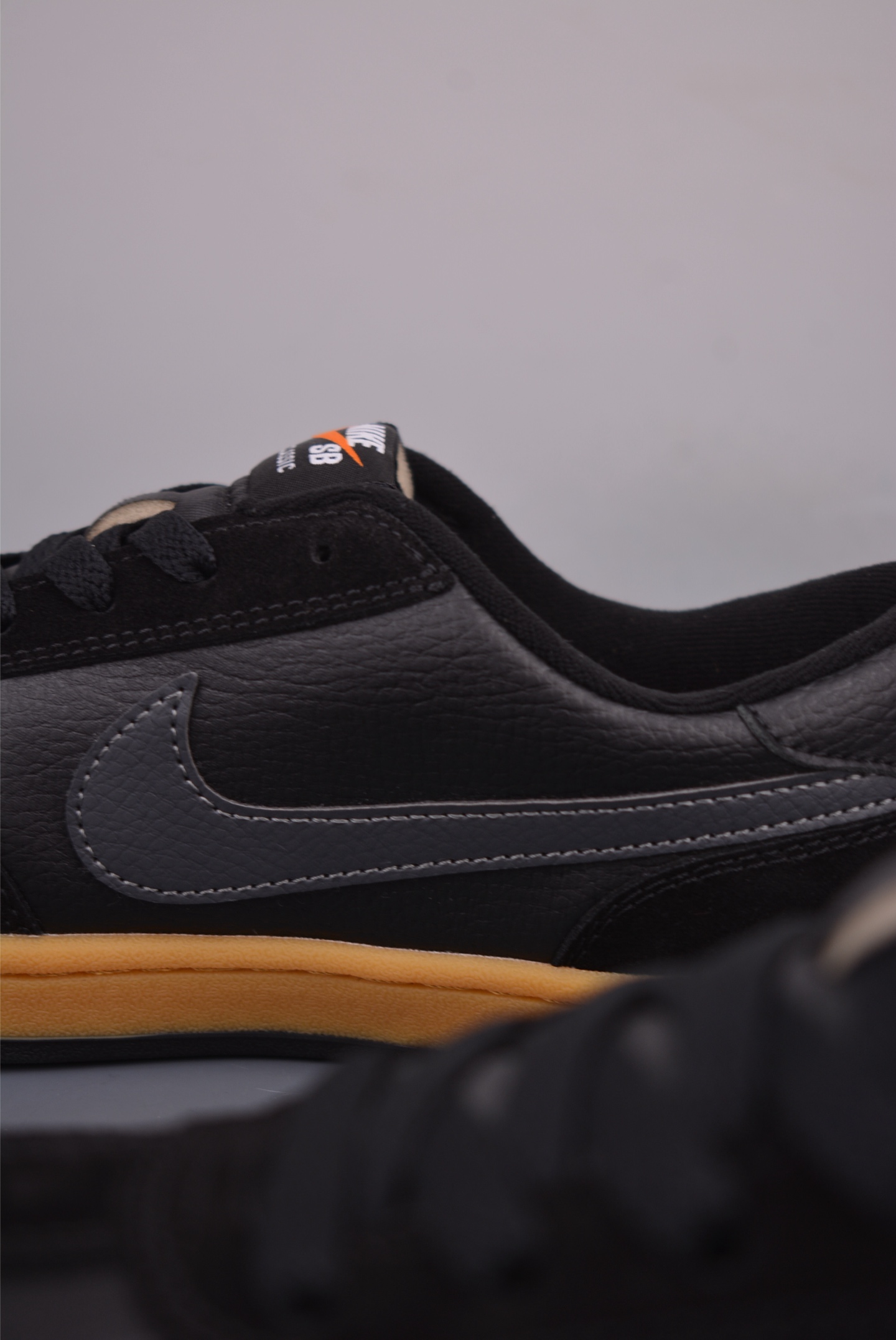 Nike SB FC Classic Black Skate Shoes Anti-Slip Lightweight Size 39-45 9 i1761084030181 7322 0 7