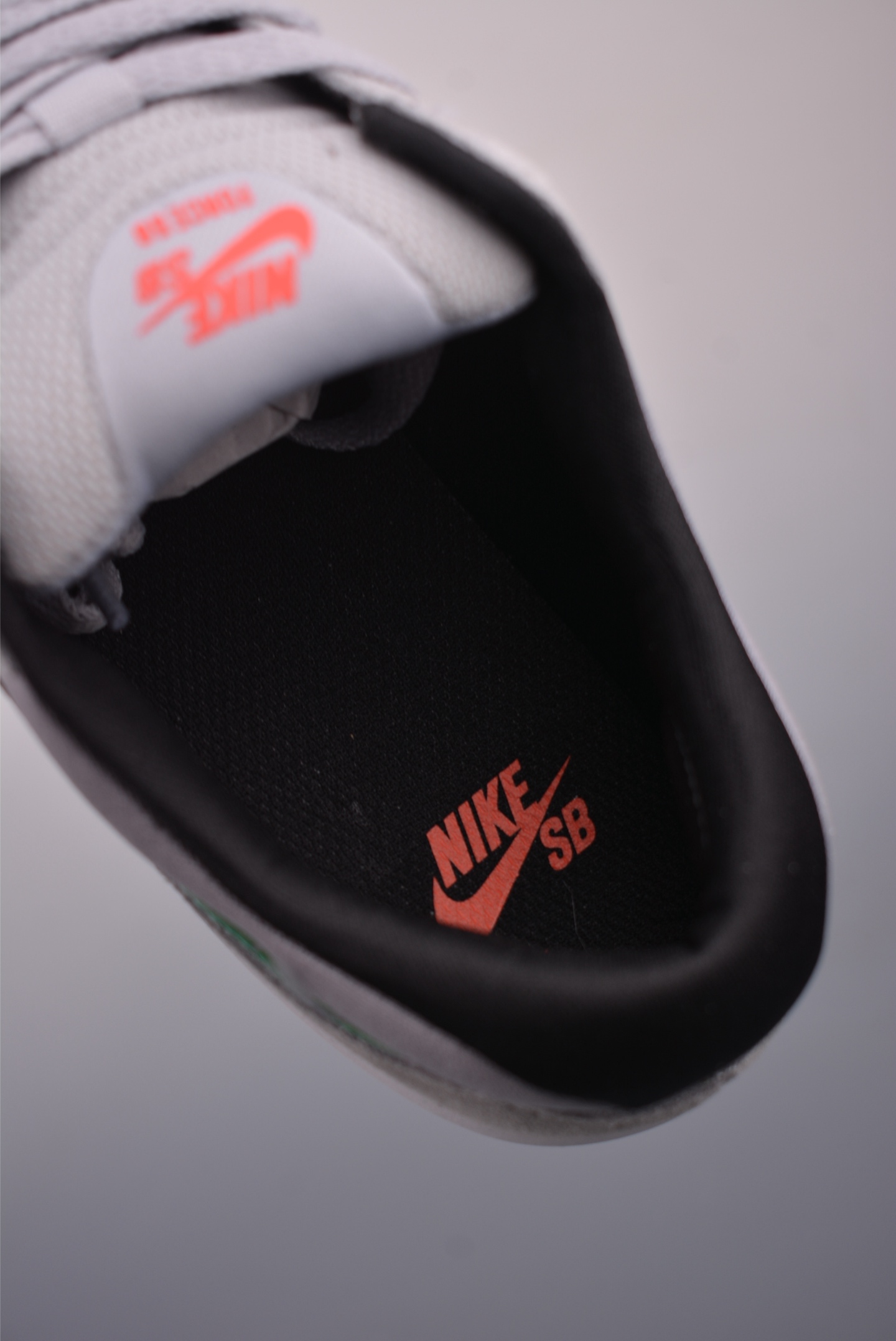 i1761084112654 2840 0 8