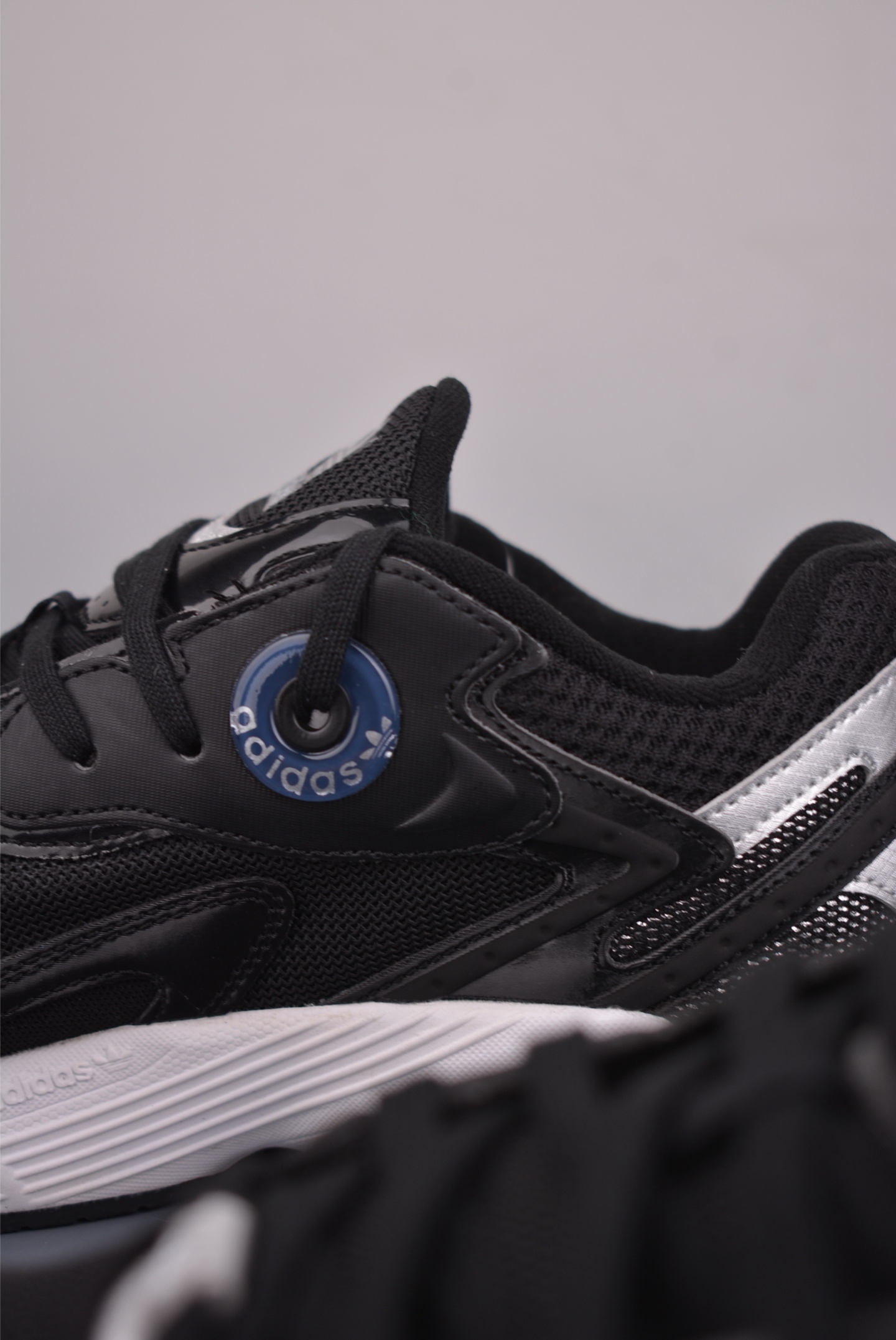 170 阿迪达斯Adidas Originals Astir W 阿斯蒂尔系列老爹风复古透气缓震 休闲运动慢跑鞋 GY5260