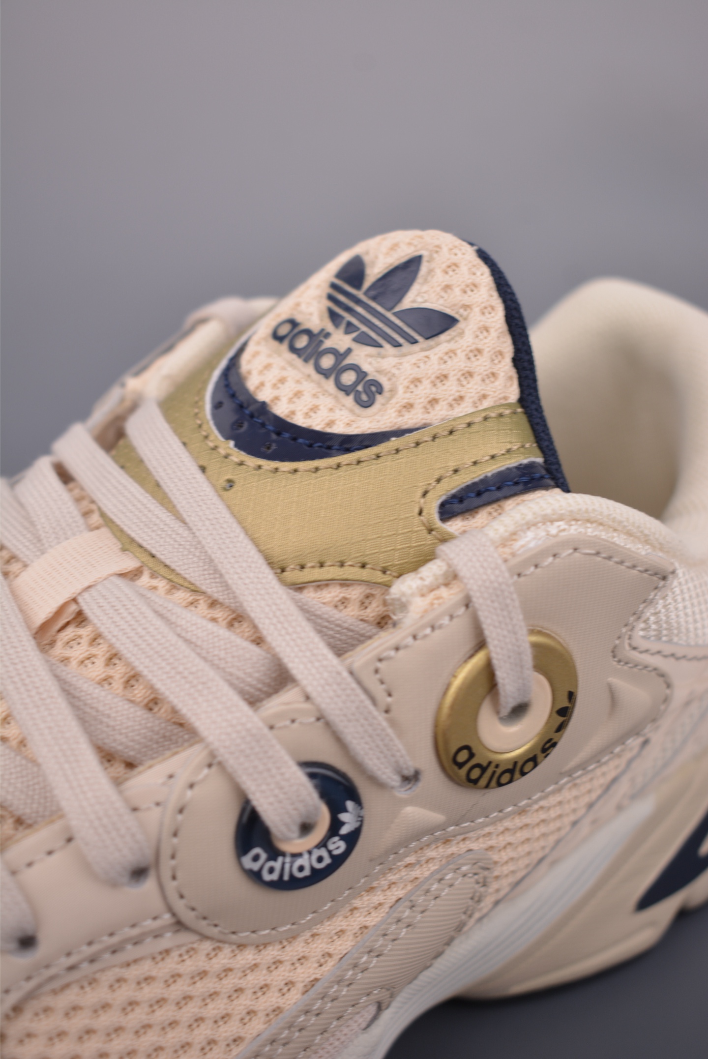 170 阿迪达斯Adidas Originals Astir W 阿斯蒂尔系列老爹风复古透气缓震 GZ3571