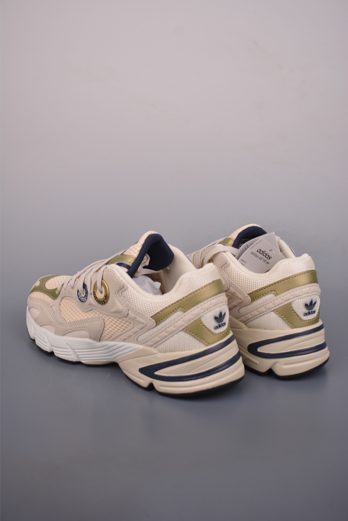 170 阿迪达斯Adidas Originals Astir W 阿斯蒂尔系列老爹风复古透气缓震 GZ3571