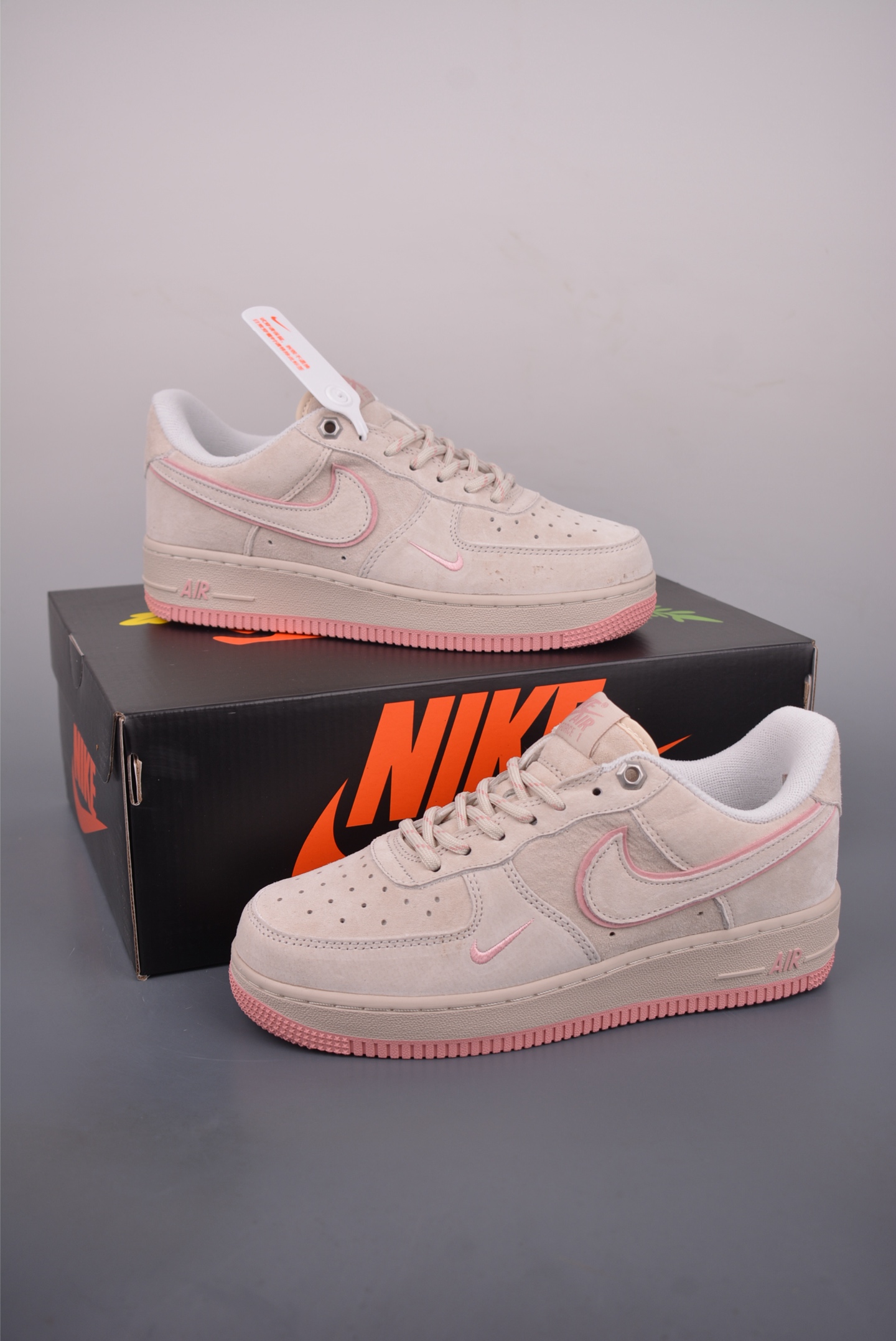 200 Nike Air Force 1 Low 灰粉 DY9867-003