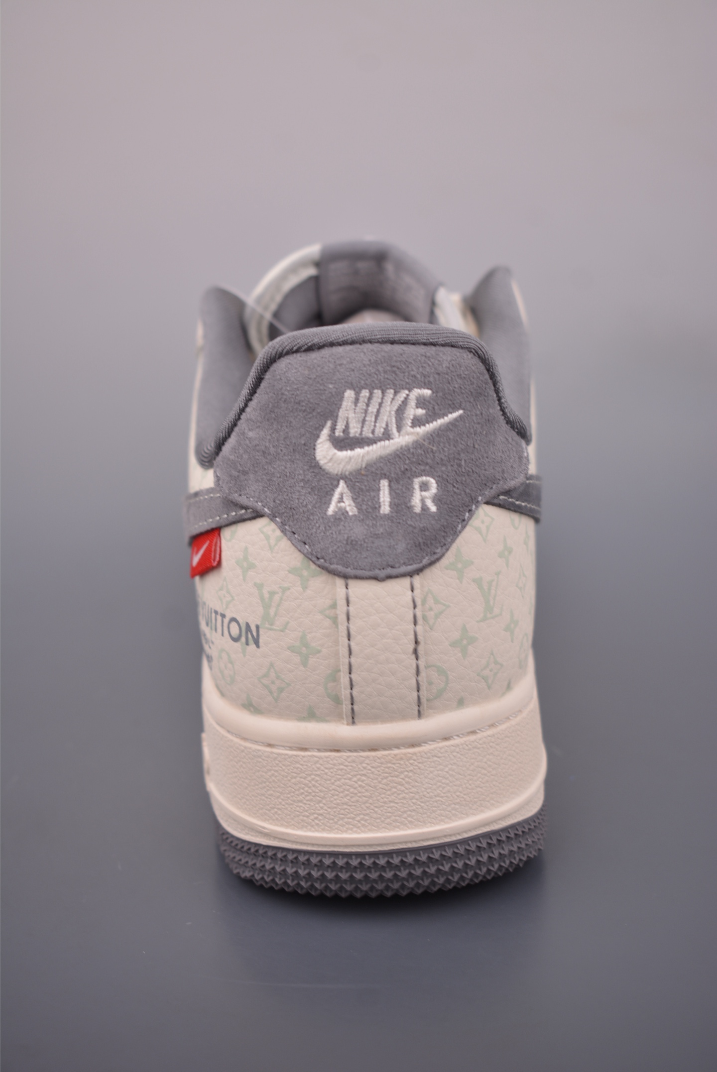 260 Nike Air Force 1 Low LV联名 MZ9588-816