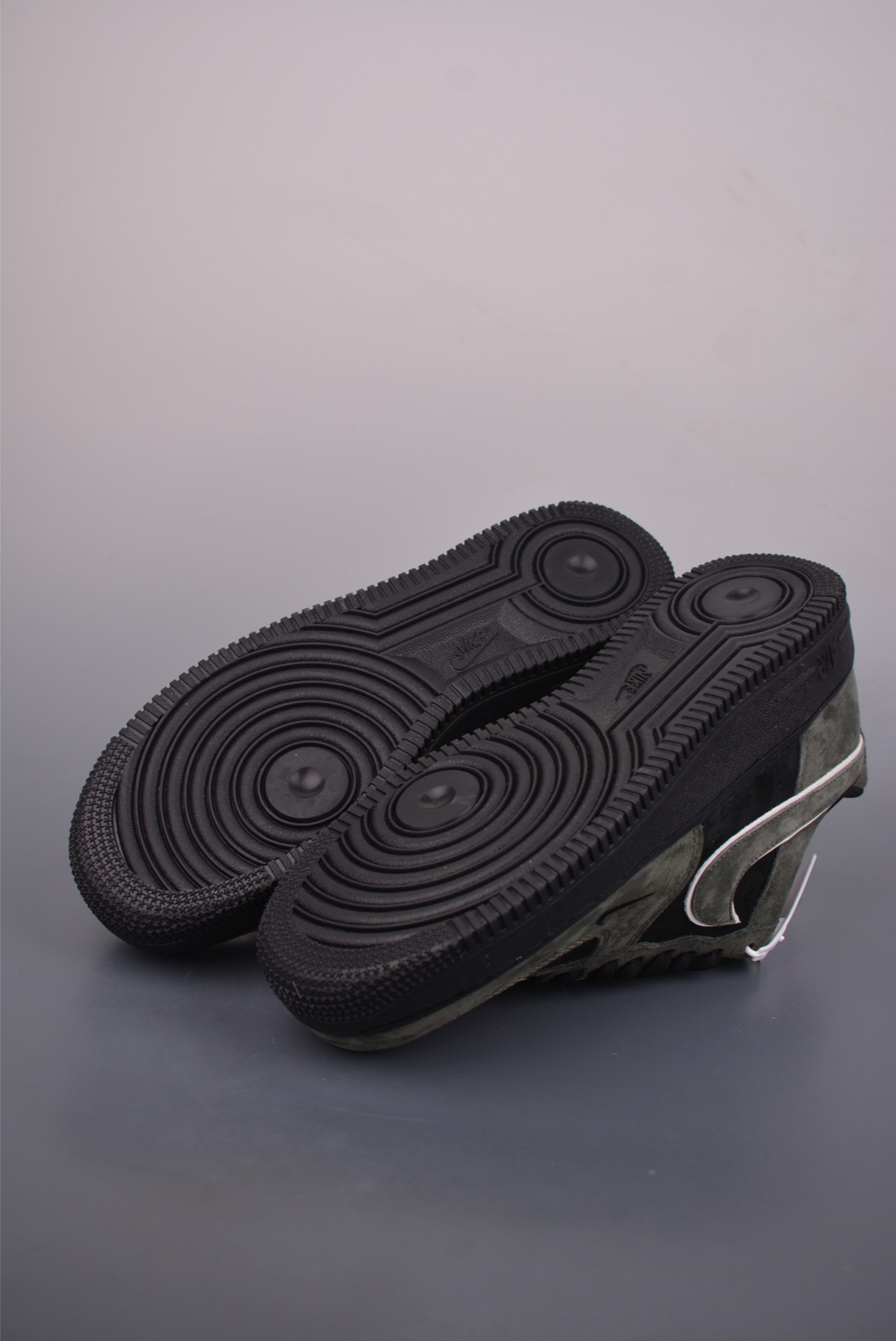 260 Nike Air Force 1 Low 军绿黑 ZH0316-132