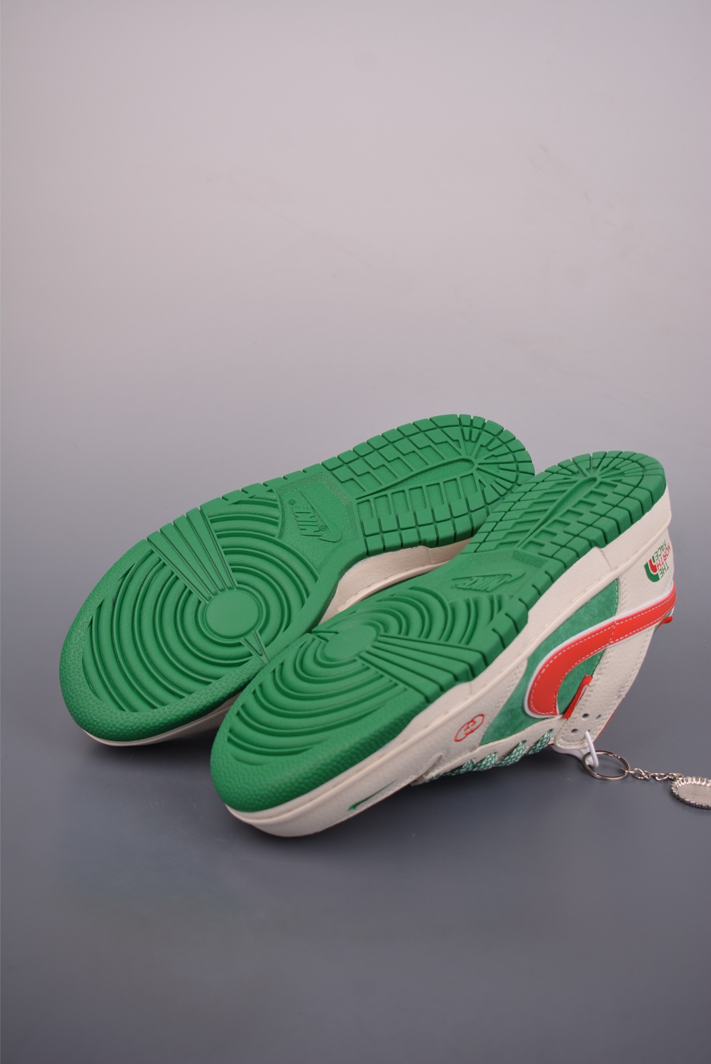 Nike SB Dunk Low 北面联名 DG1988-011