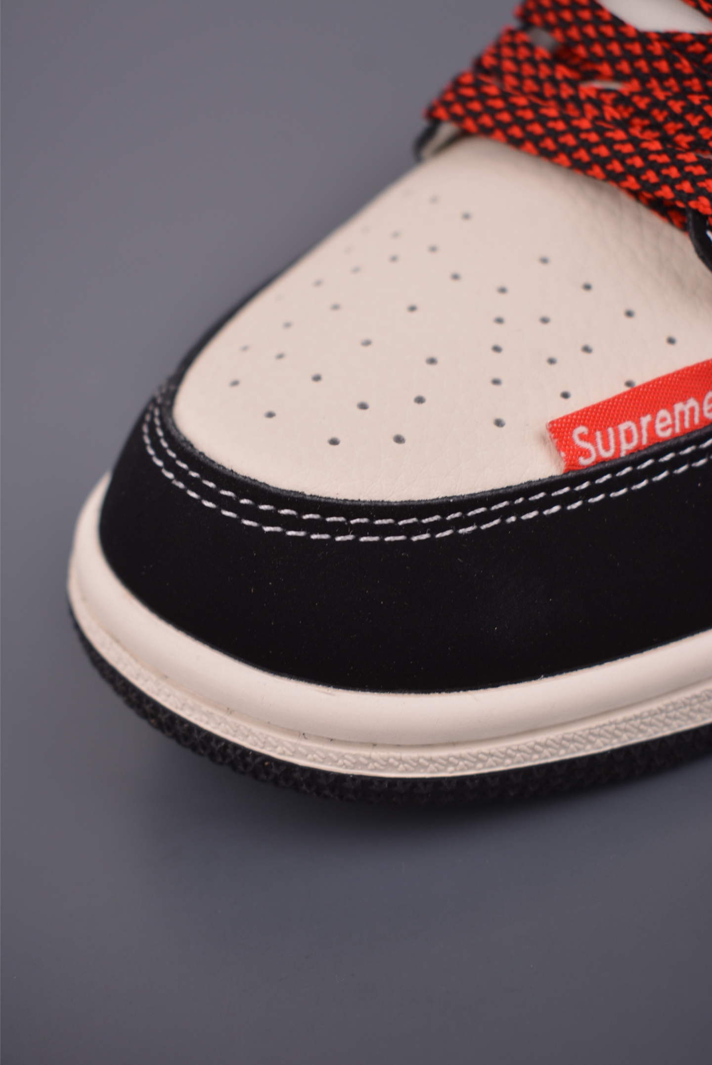 280 Nike Jordan Air Jordan 1 Supreme联名 QJ2025-002