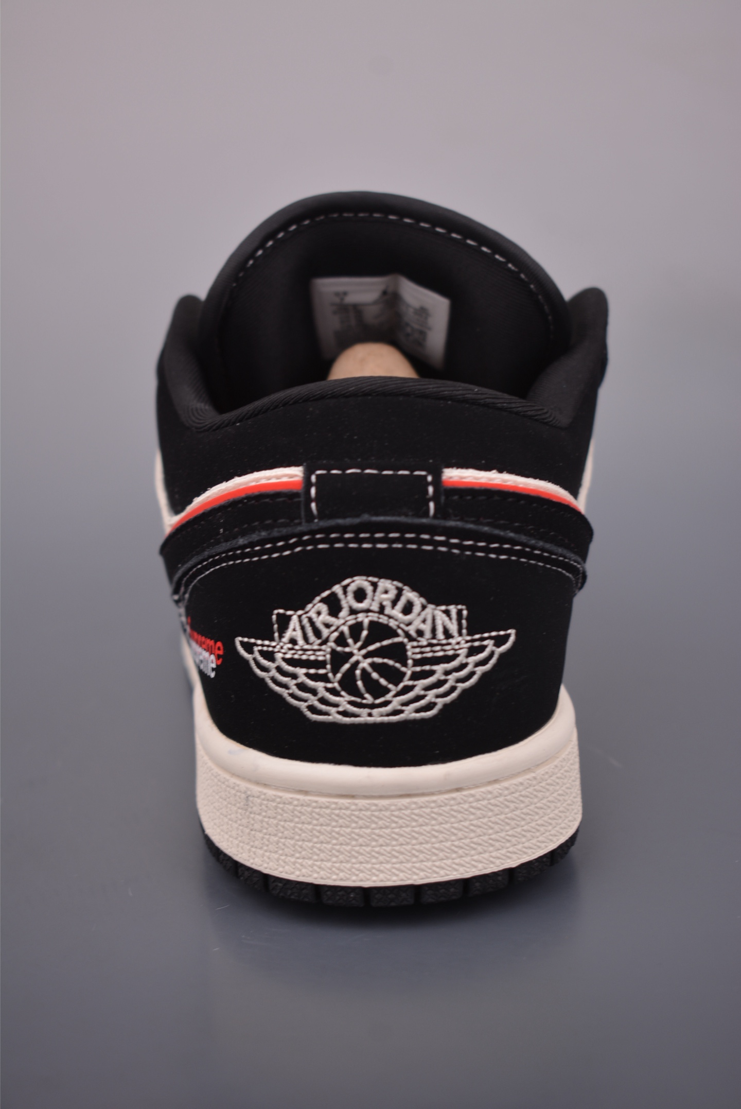 280 Nike Jordan Air Jordan 1 Supreme联名 QJ2025-002