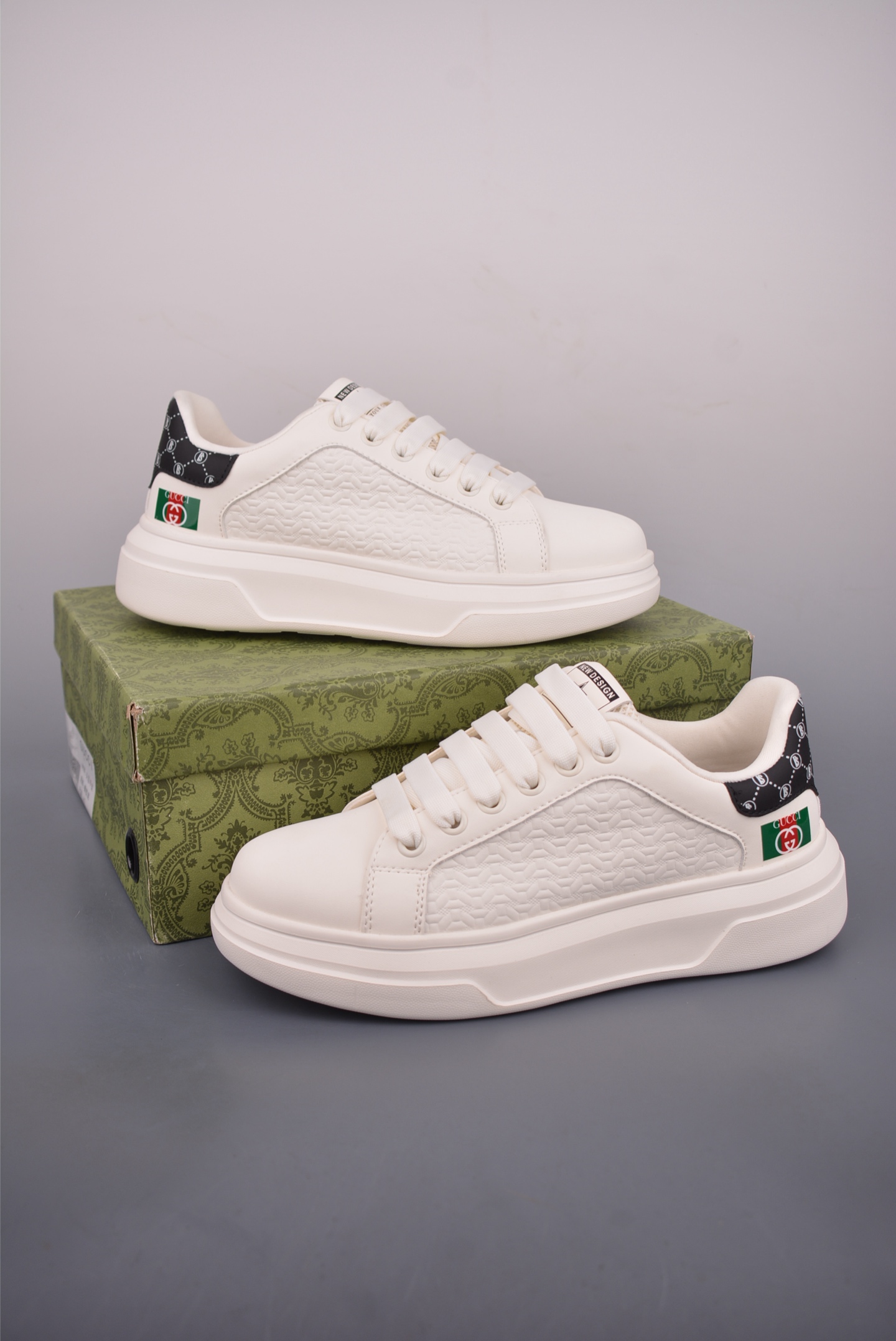 220 GUCCI 古驰今年最新款男鞋 香港-专柜同步 60818S