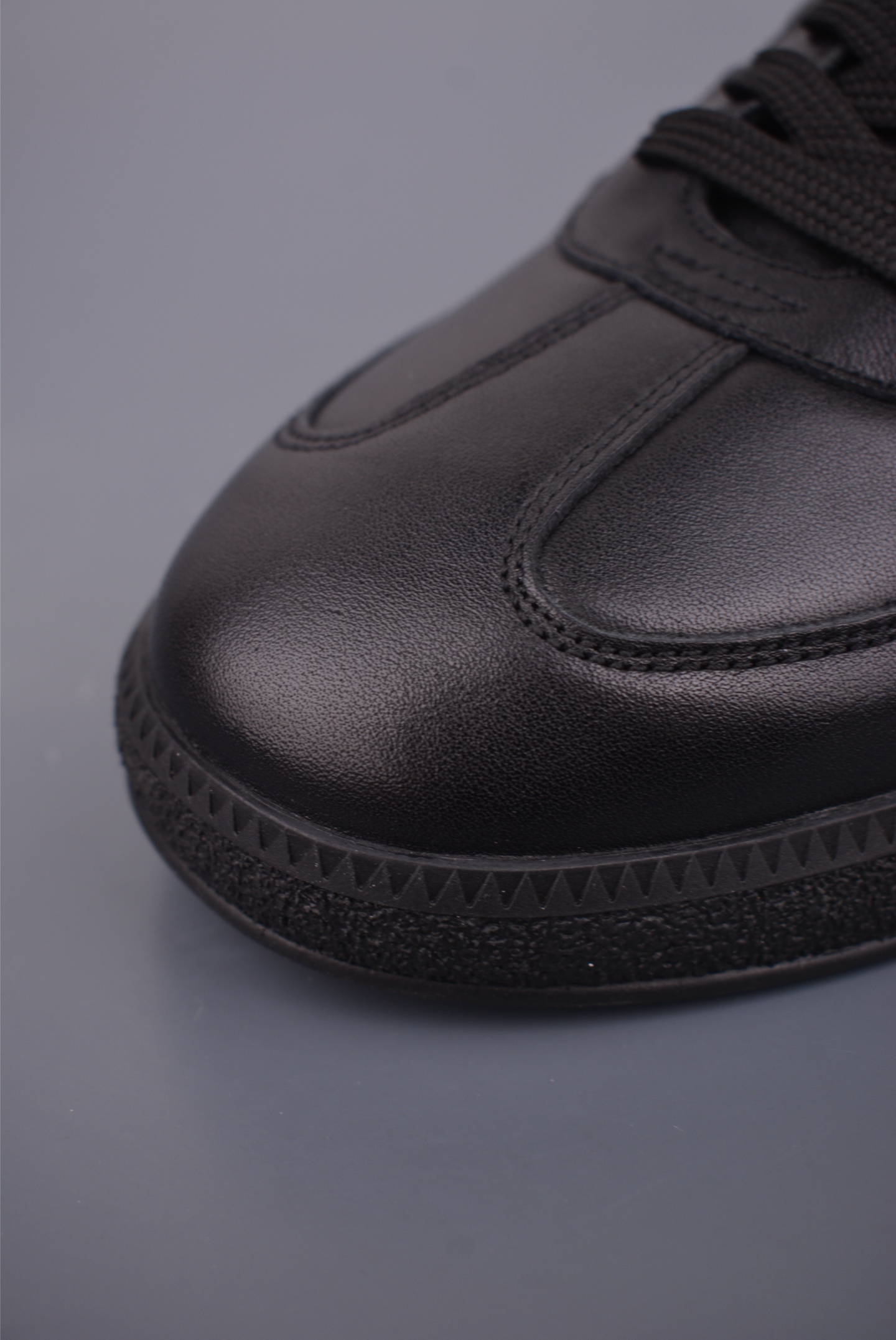 300 ECCO爱步男鞋德训鞋秋 经典时尚百搭舒适小白鞋男 635398