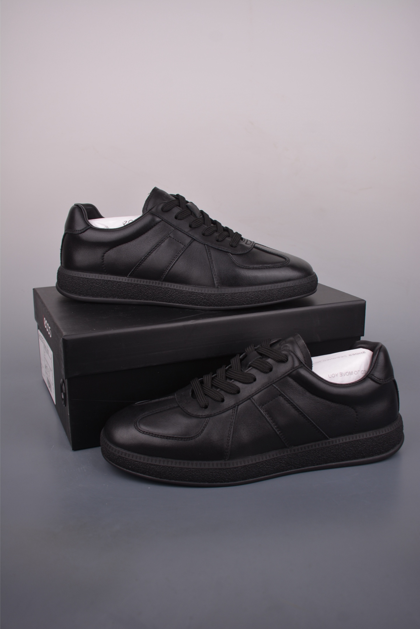 300 ECCO爱步男鞋德训鞋秋 经典时尚百搭舒适小白鞋男 635398