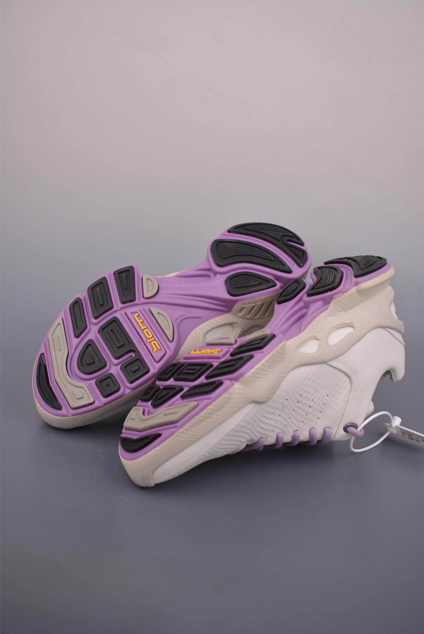 300 ECCO爱步老爹鞋女子夏季新款 全头层百搭潮流户外运动鞋 健步BIOM系列新款 800433