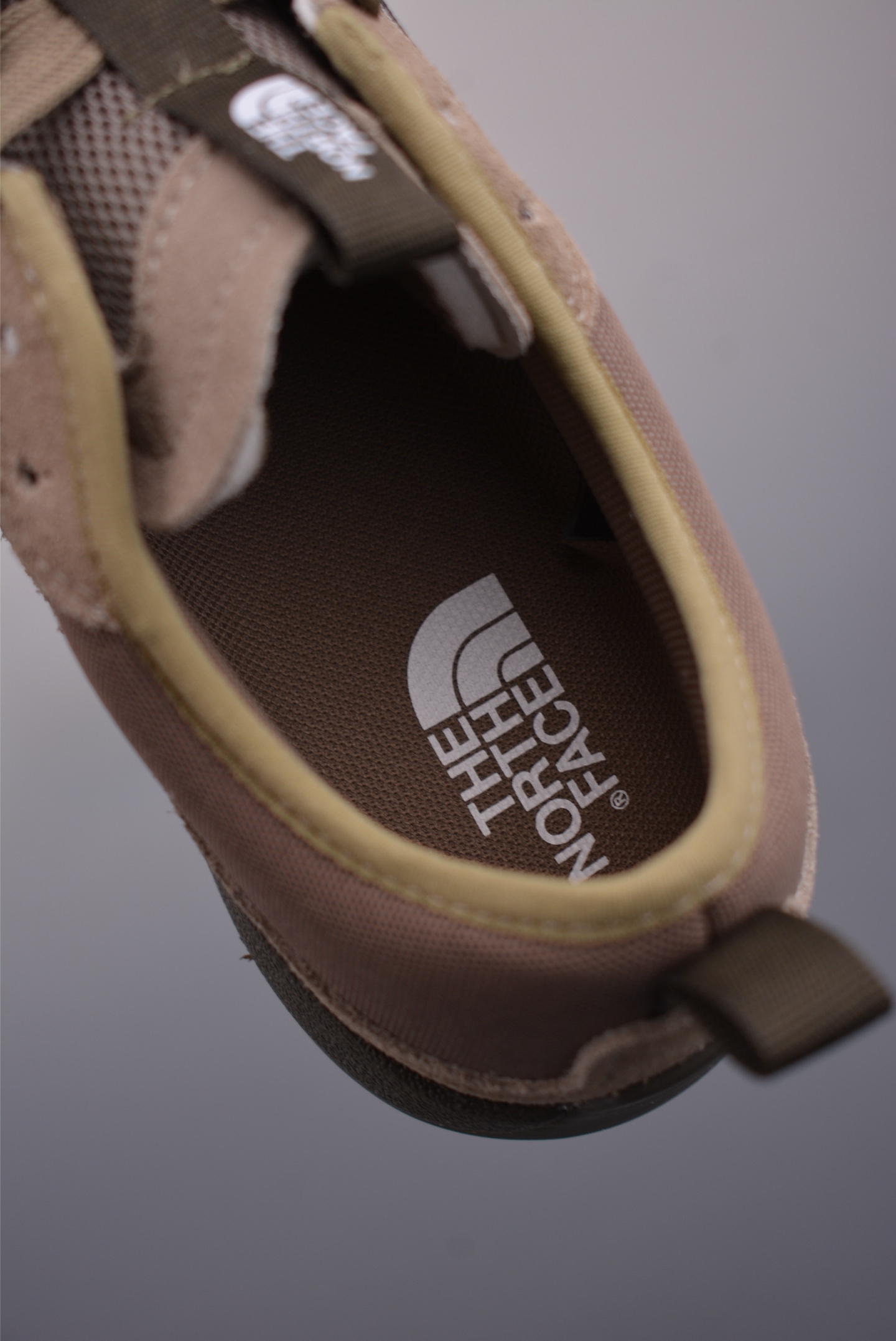 160 北面THE MEN'S HEDGEH FUTURELIGHT 舒适户外运动越野登山鞋 A83N32415