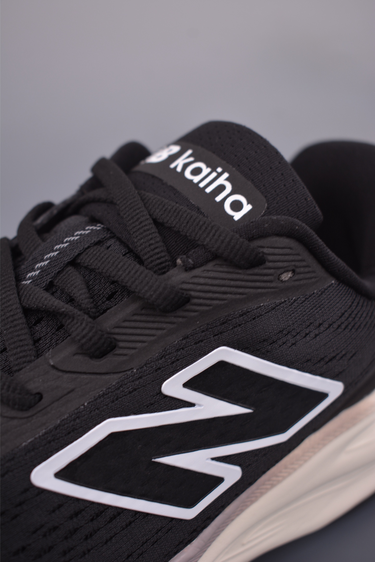 200 New Balance NB FuelCell Supercomp NB跑步鞋 MMOR68