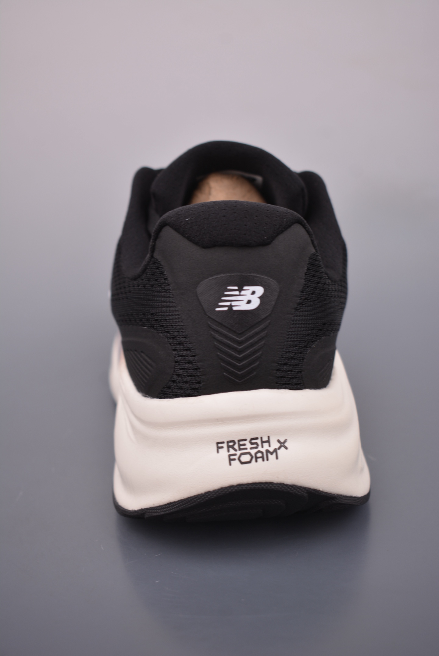 200 New Balance NB FuelCell Supercomp NB跑步鞋 MMOR68