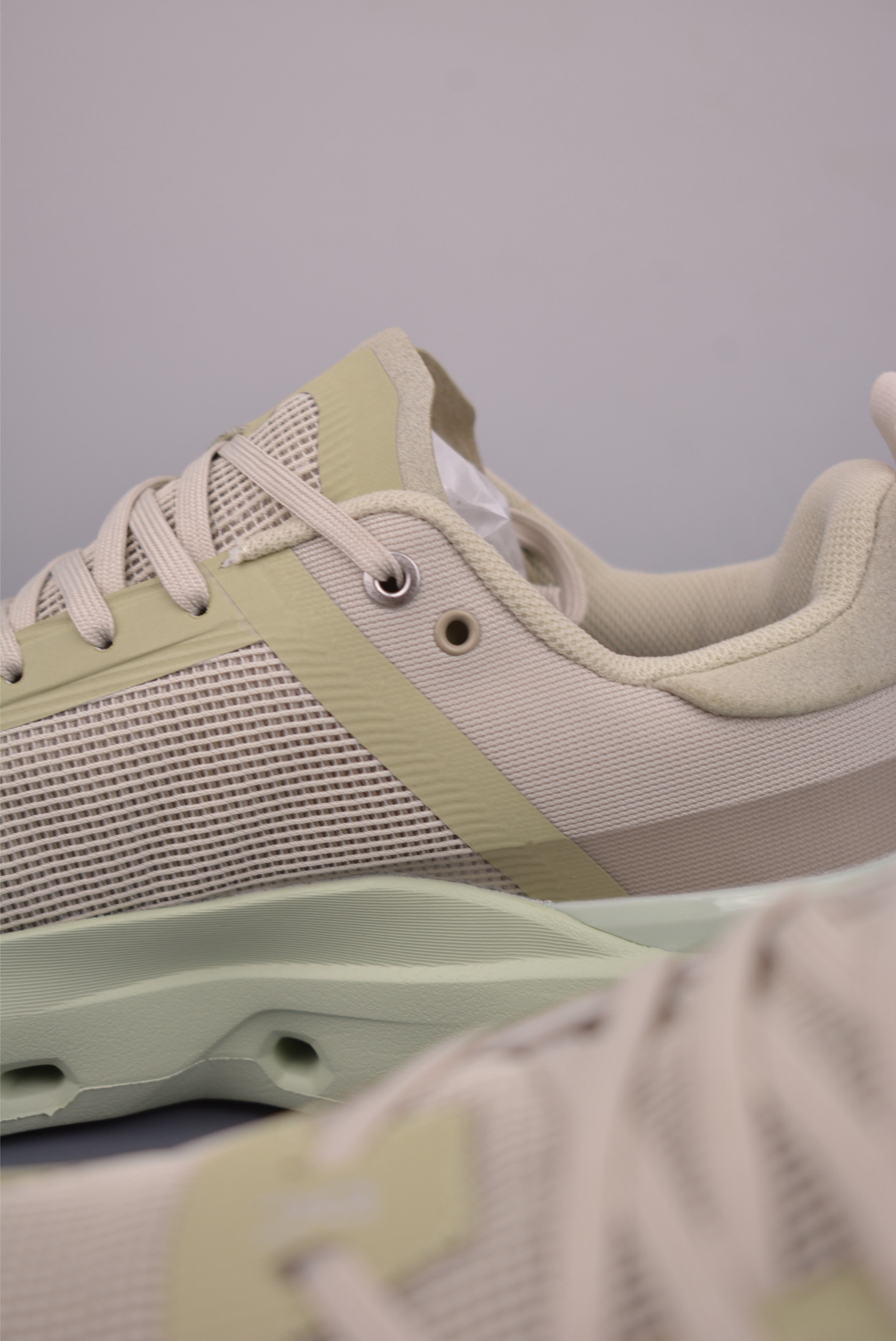 170 On昂跑 Cloud X 4 户外街头机能风跑步鞋 Cloud Hi Edge户外机能融合街头潮流 3WF3032431