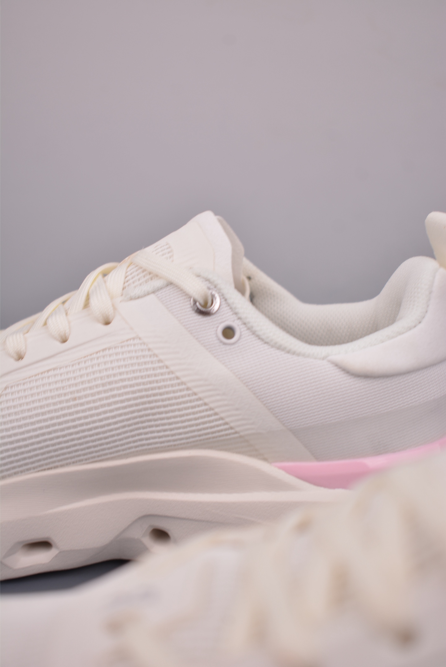 170 On昂跑 Cloud X 4 户外街头机能风跑步鞋 Cloud Hi Edge户外机能融合街头潮流 3WF30324315