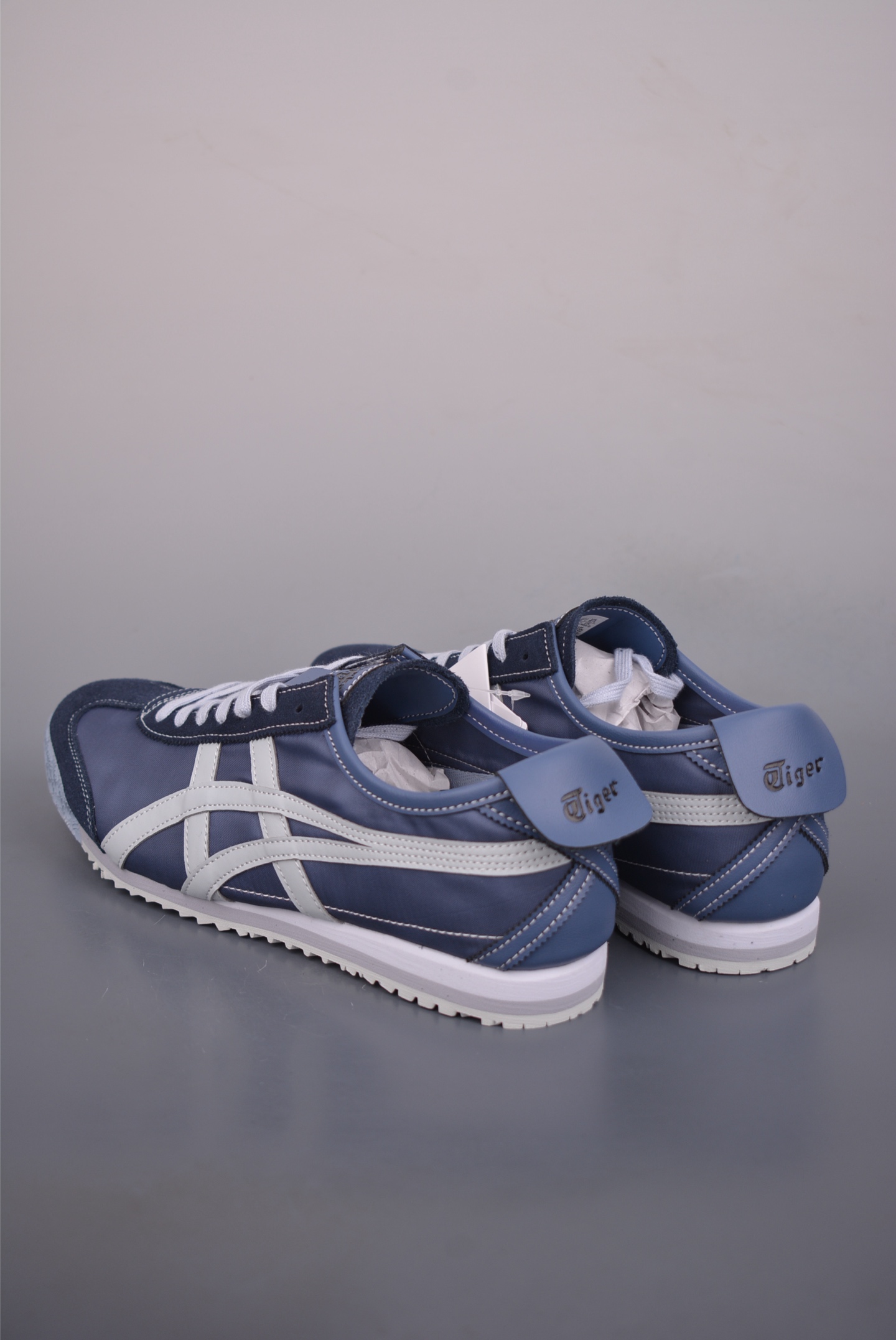 150 Asics鬼冢虎 MEXICO 66 NM 做工精赞 1183C460-400