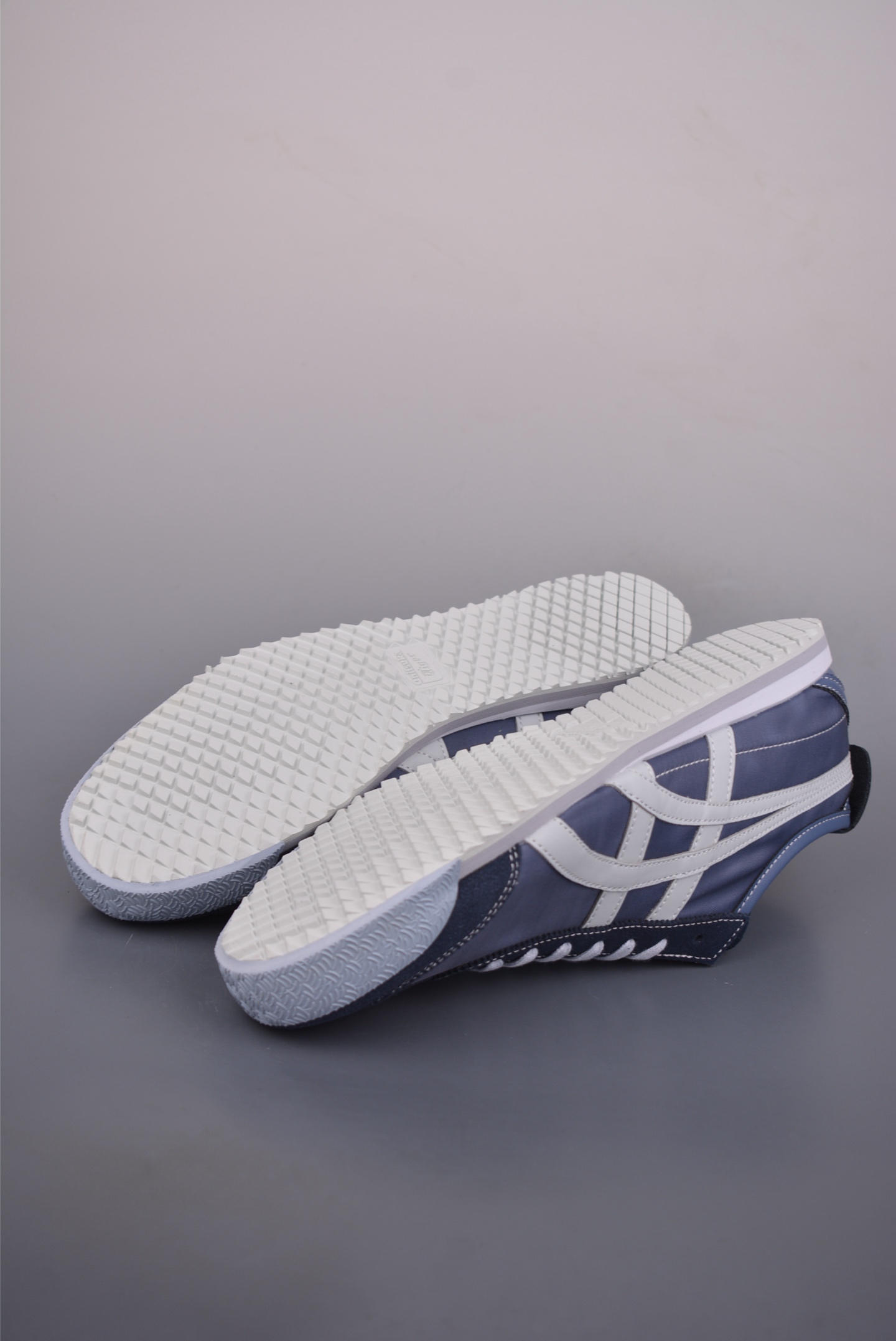 150 Asics鬼冢虎 MEXICO 66 NM 做工精赞 1183C460-400