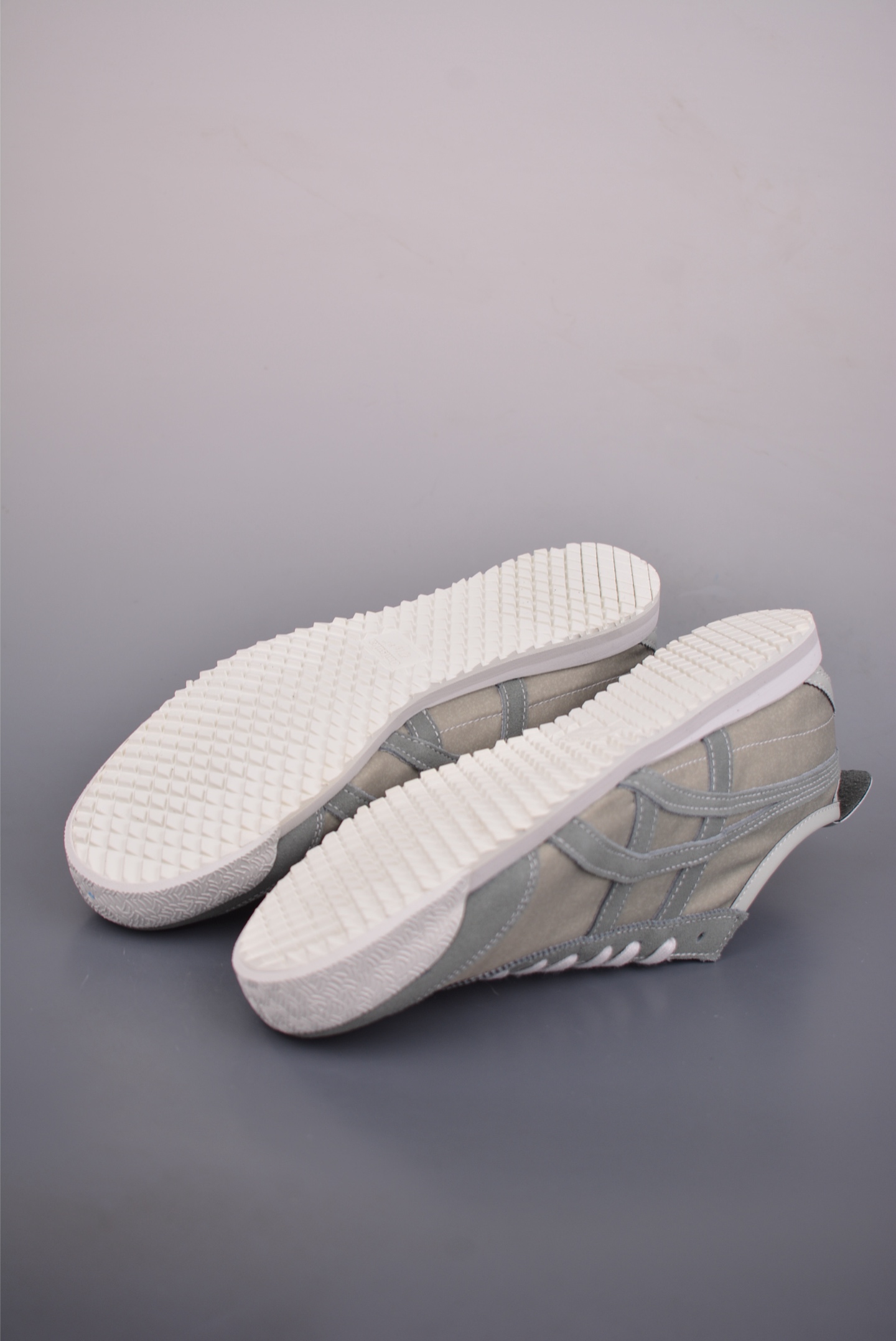 150 Asics鬼冢虎 MEXICO 66 NM 做工精赞 1183C176-021