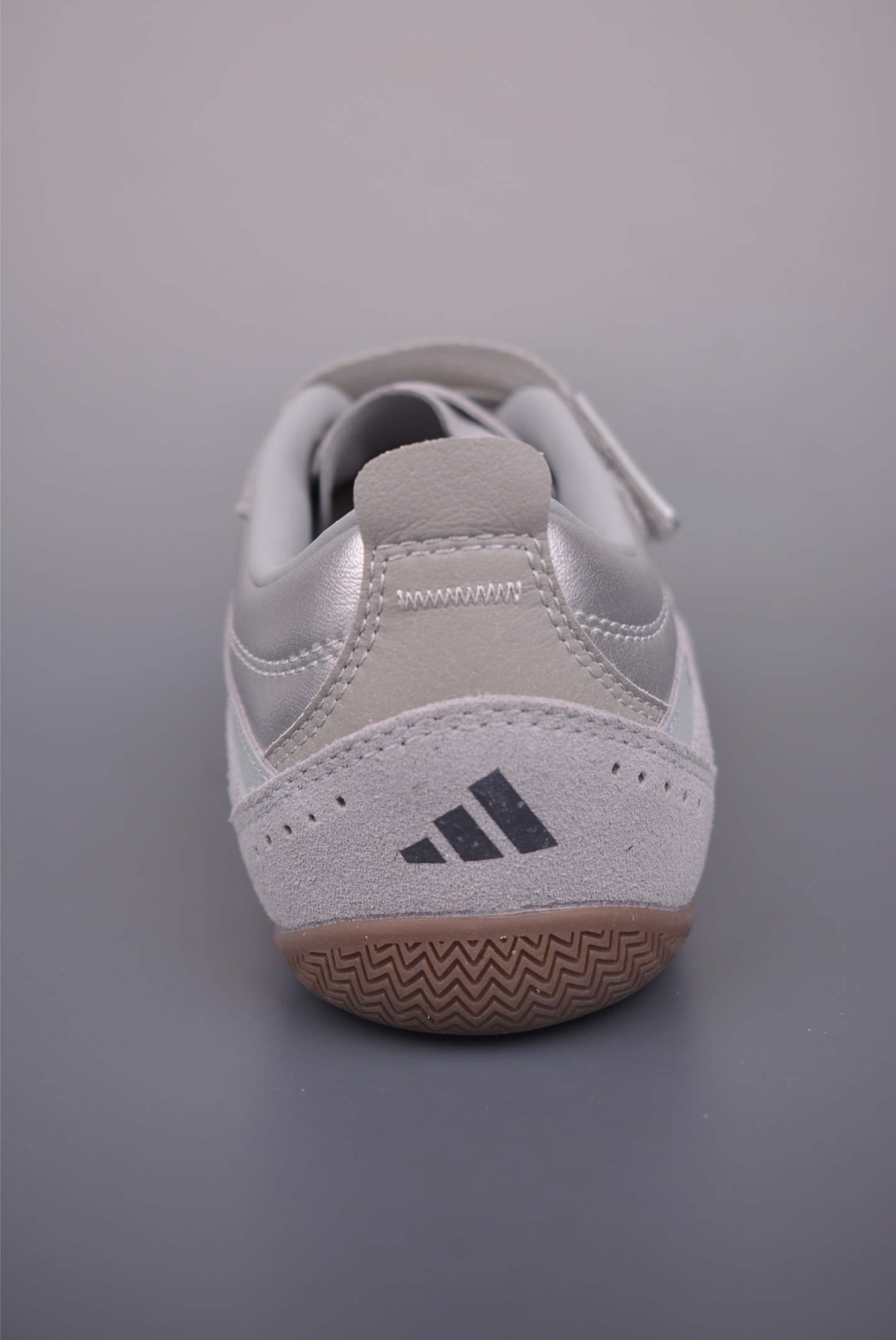 180 adidas FOS URBAN REVERIE 舒适时尚 阿迪fos芭蕾鞋 JQ9392