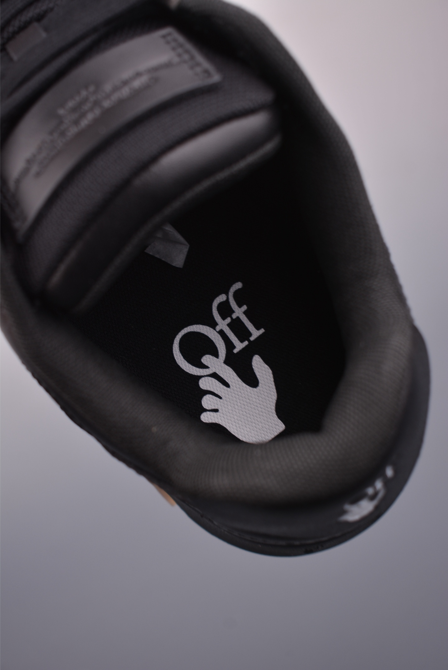 350 OFF-WHITE Out Of Office 低帮系带时尚板鞋 OMIA189S22LEA0041001